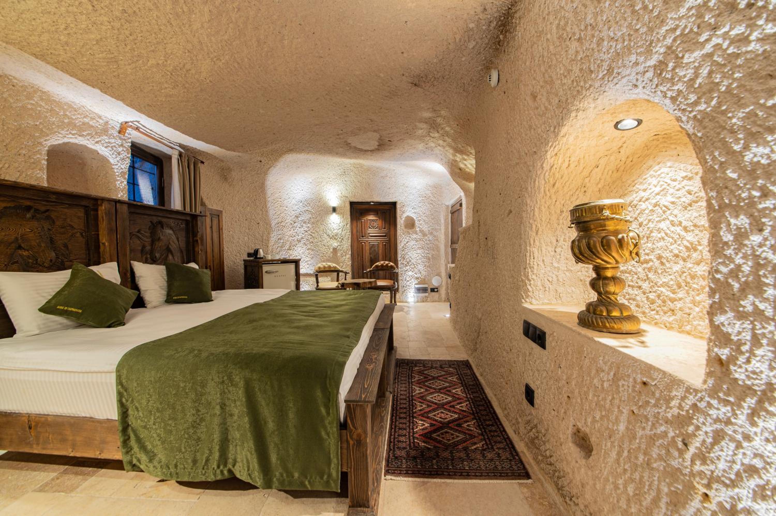 Double Room thumbnail 6