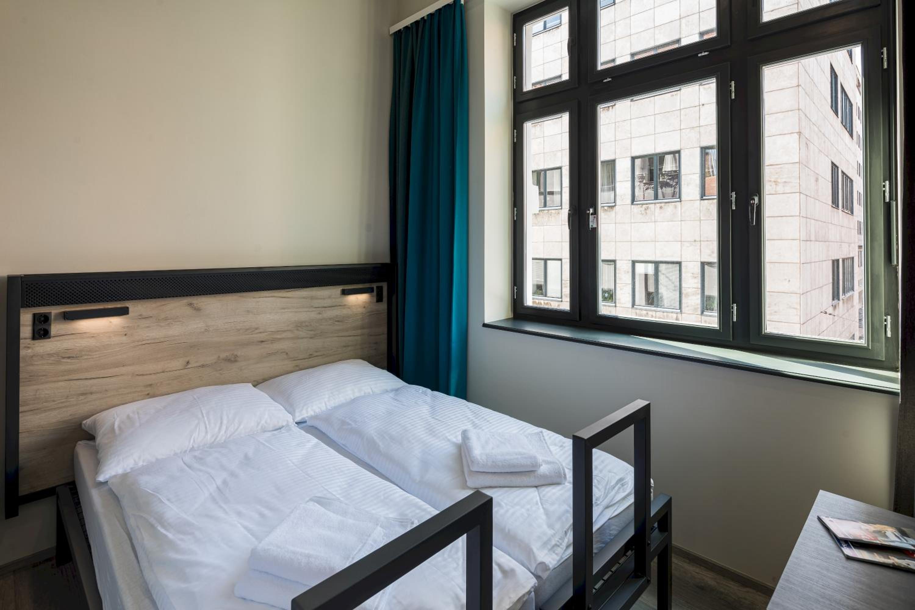 Twin Room - Photo 1
