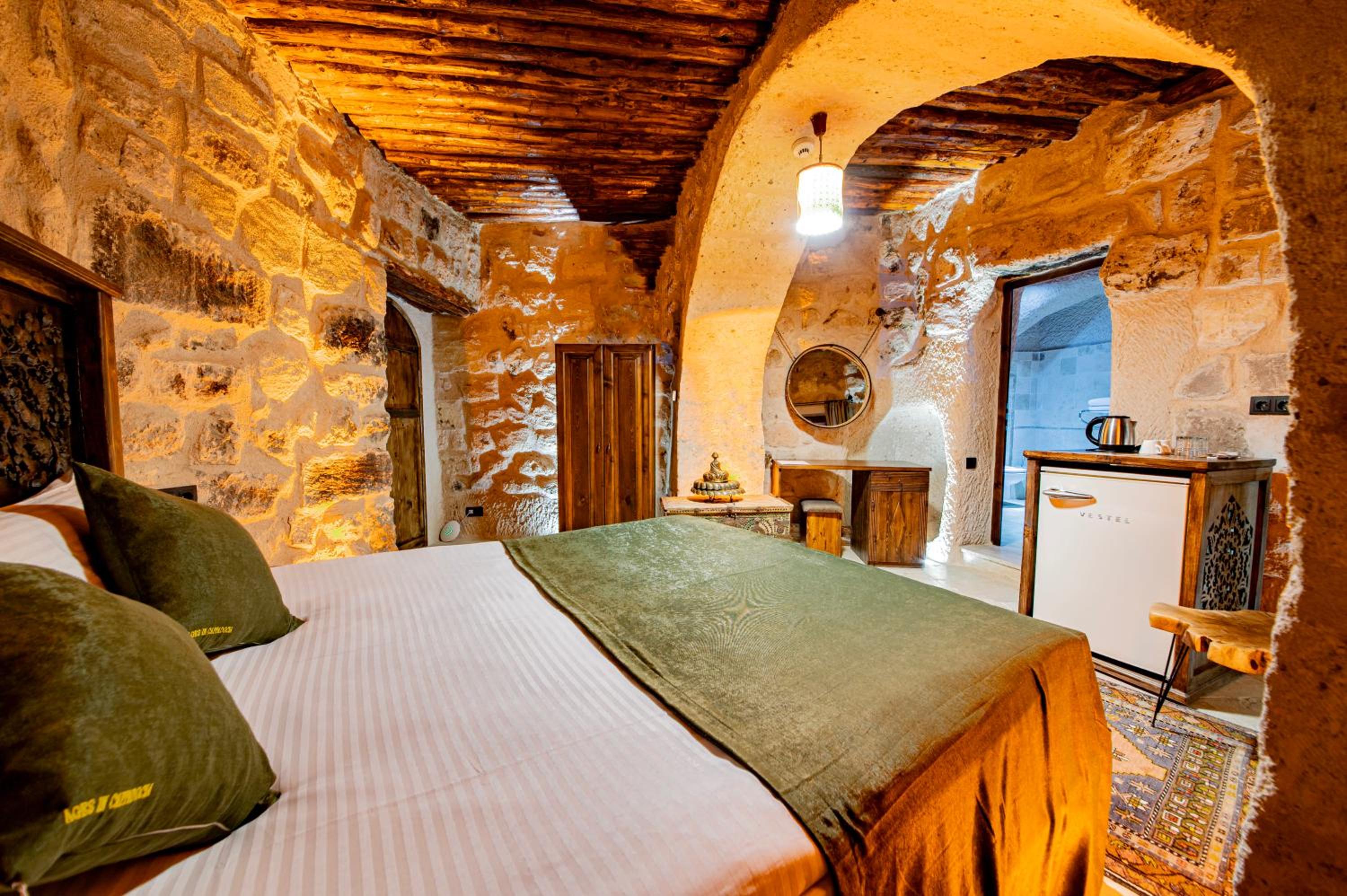 Double Room thumbnail 6
