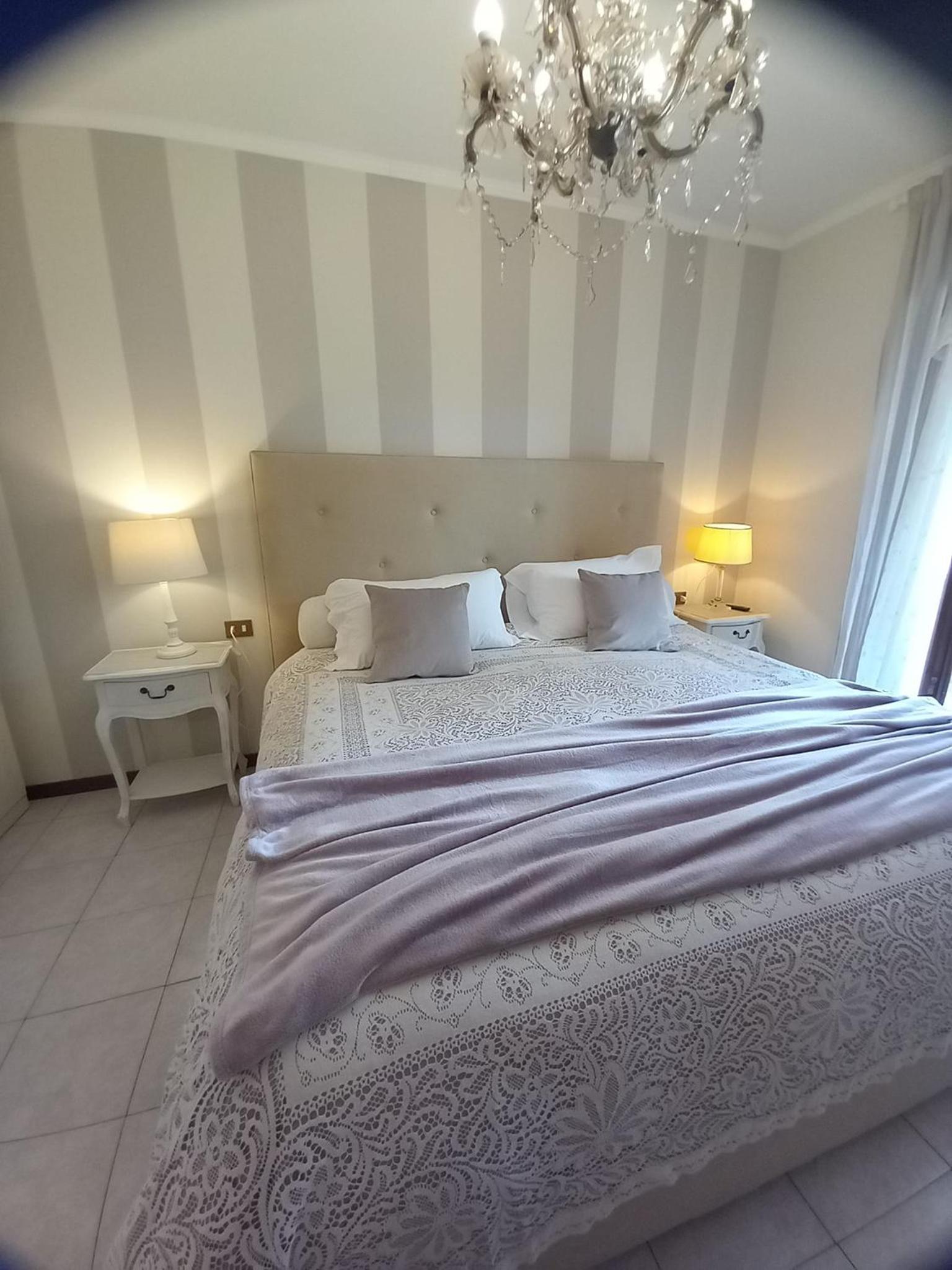 Apartment with Terrace - Photo 45