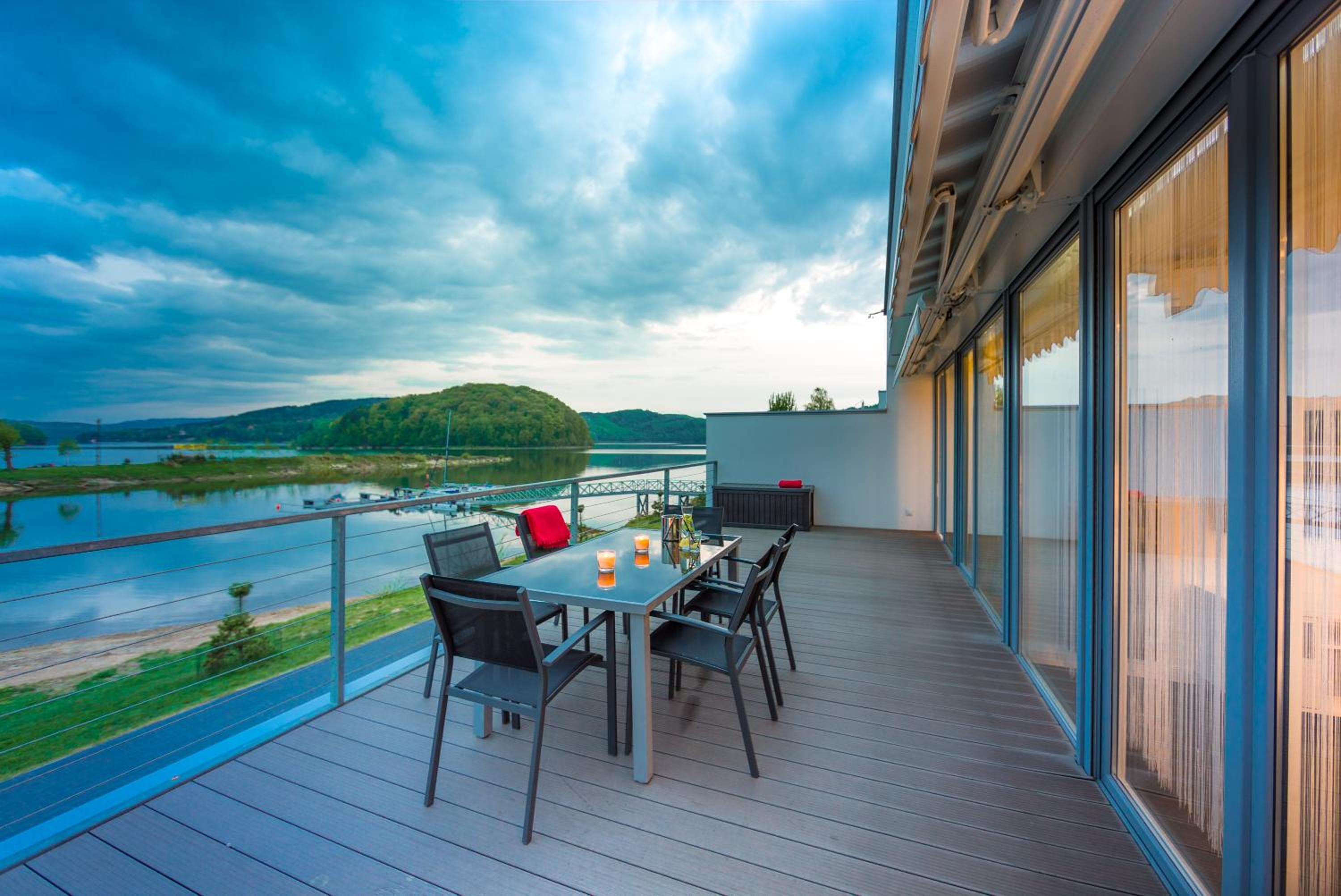 Superior Suite - Photo 8