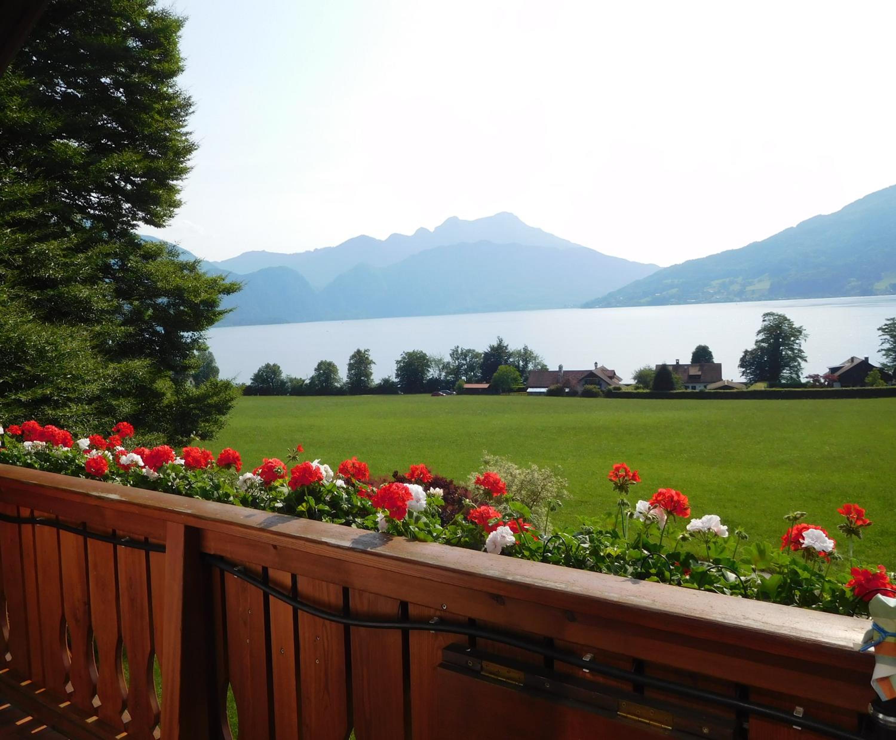 Apartment with Lake View photo 2