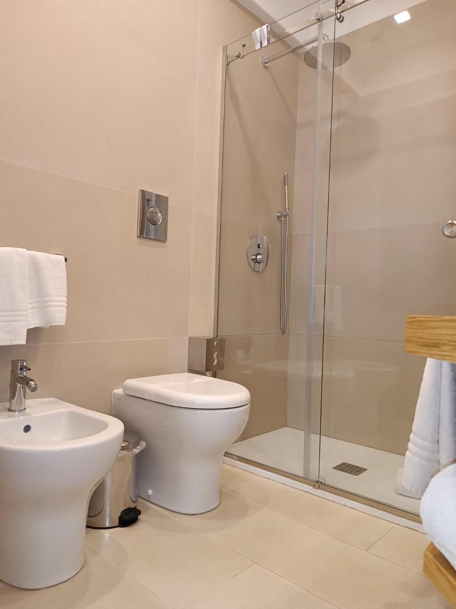 One-Bedroom Apartment - Photo 4