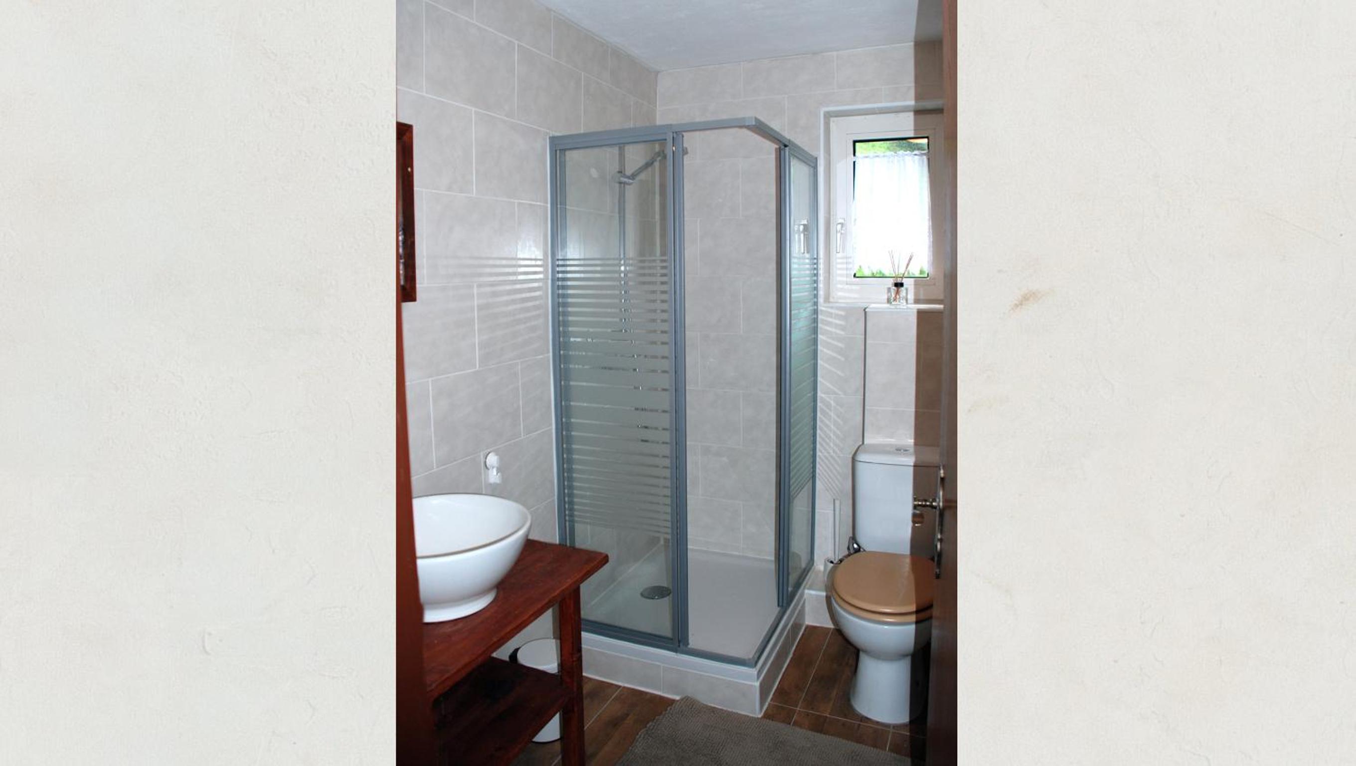 Double Room with Private External Bathroom