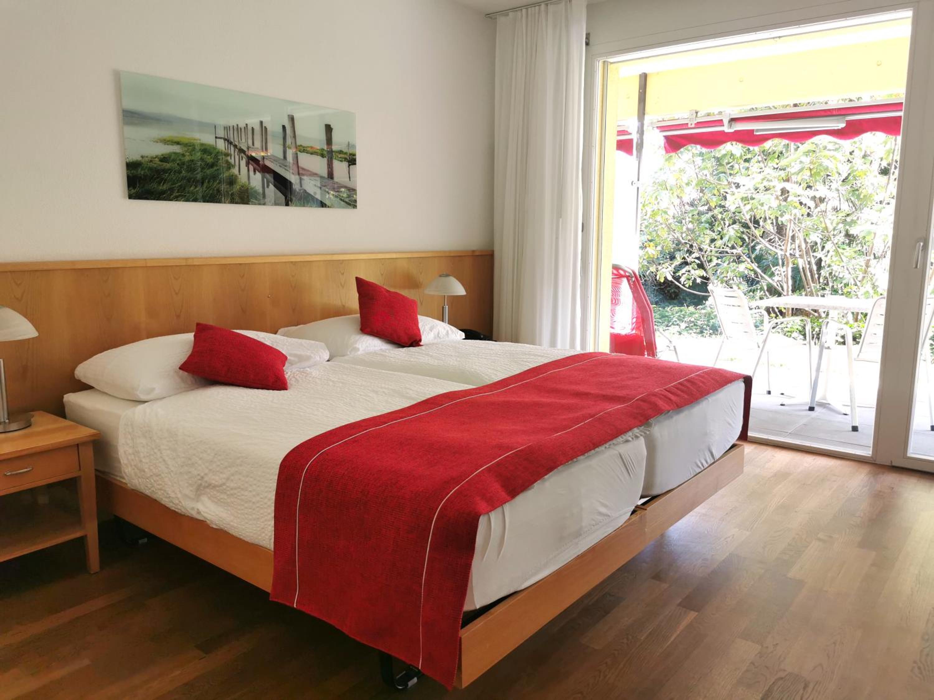 Double Room with Balcony and Garden View  - Photo 1