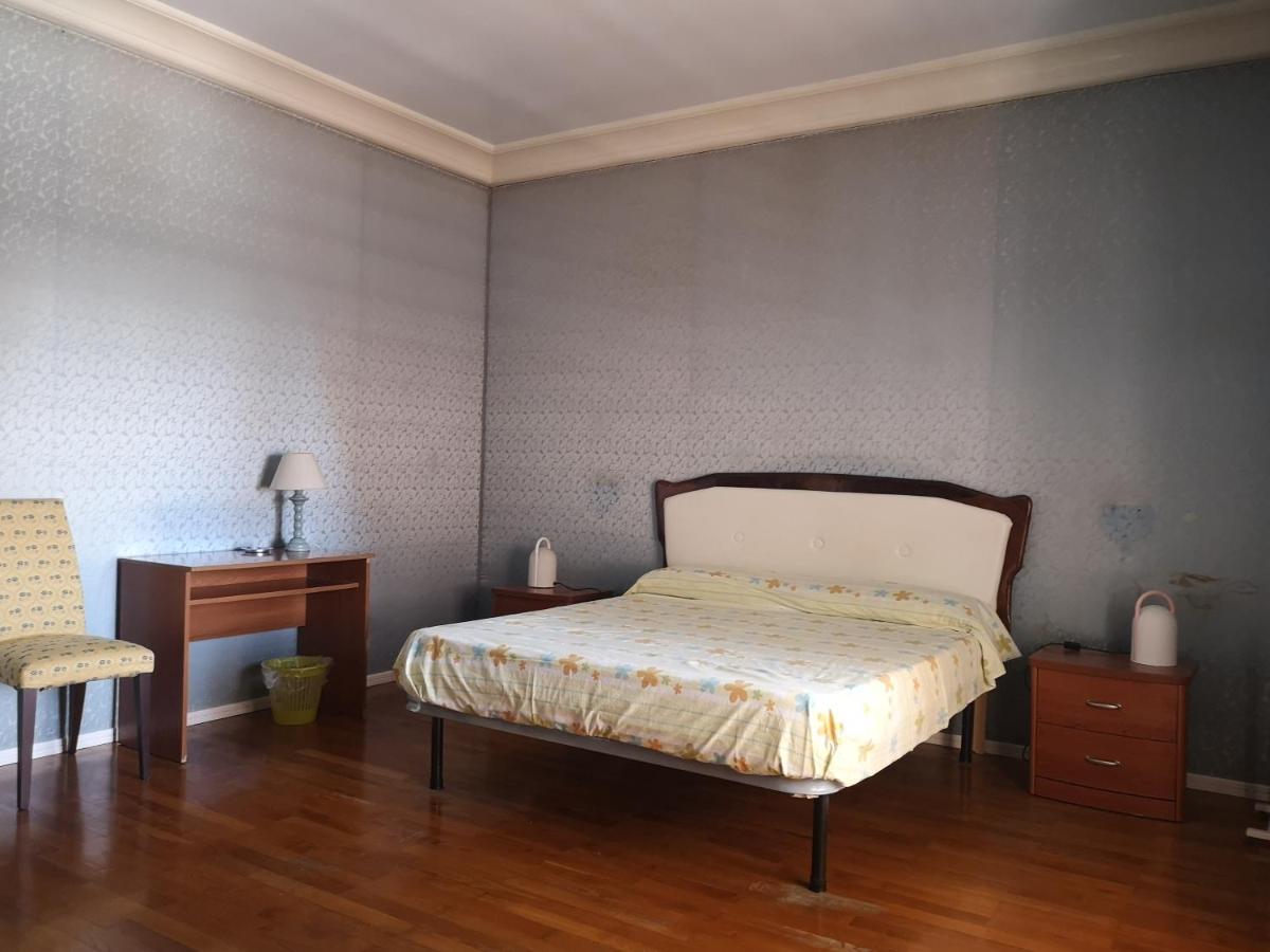Deluxe Double Room with Balcony photo 1