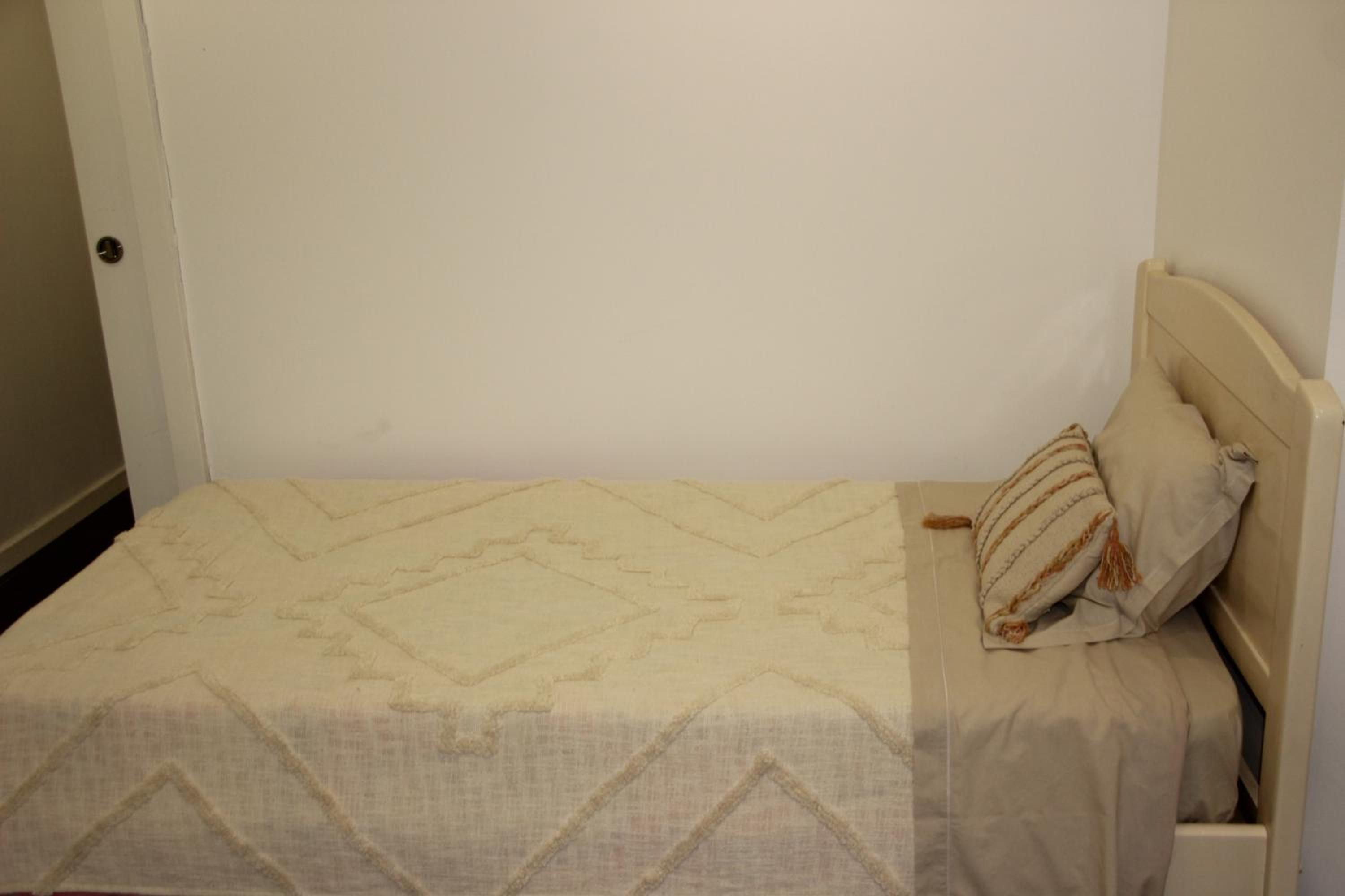 Two-Bedroom House photo 2