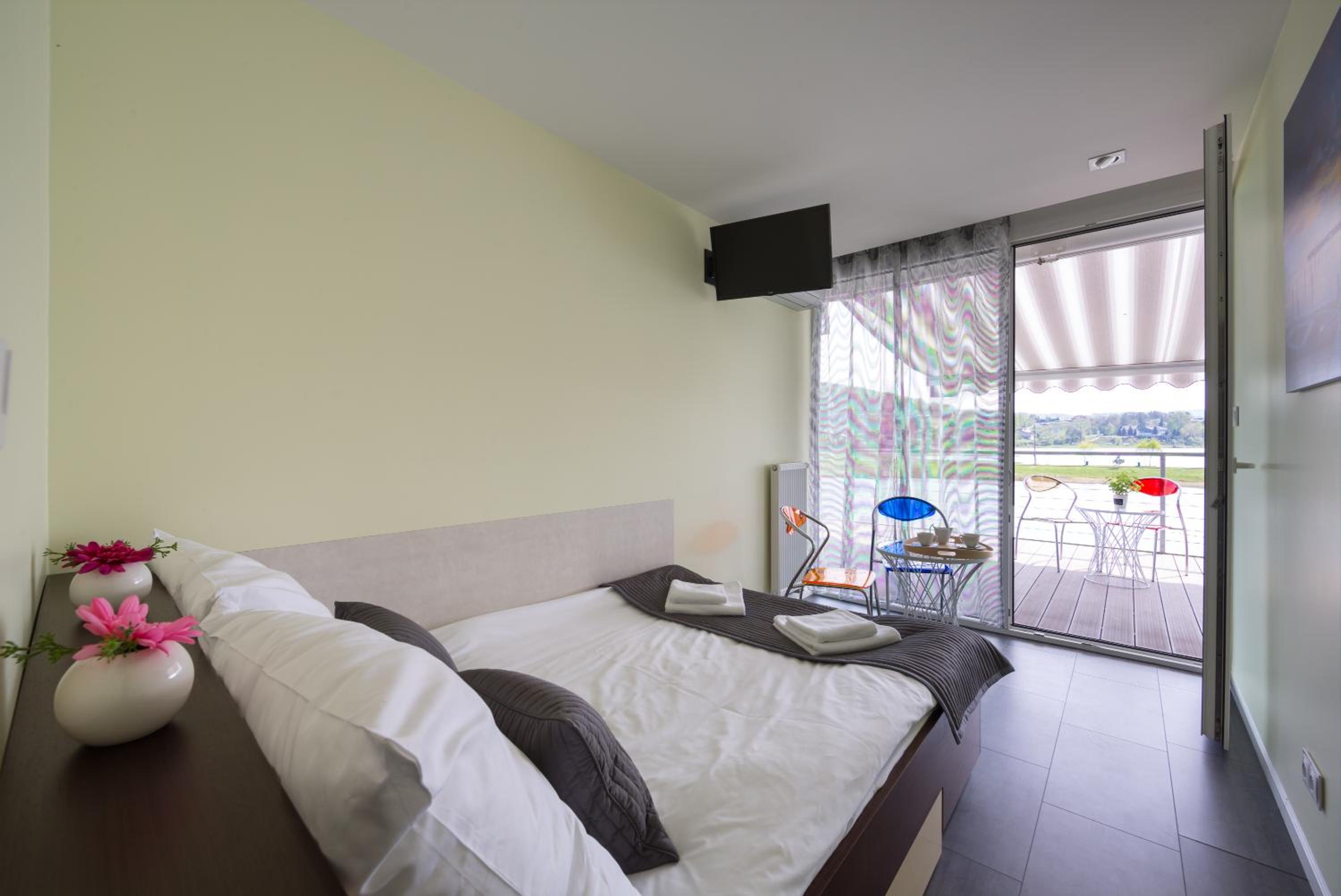 Superior Suite - Photo 6