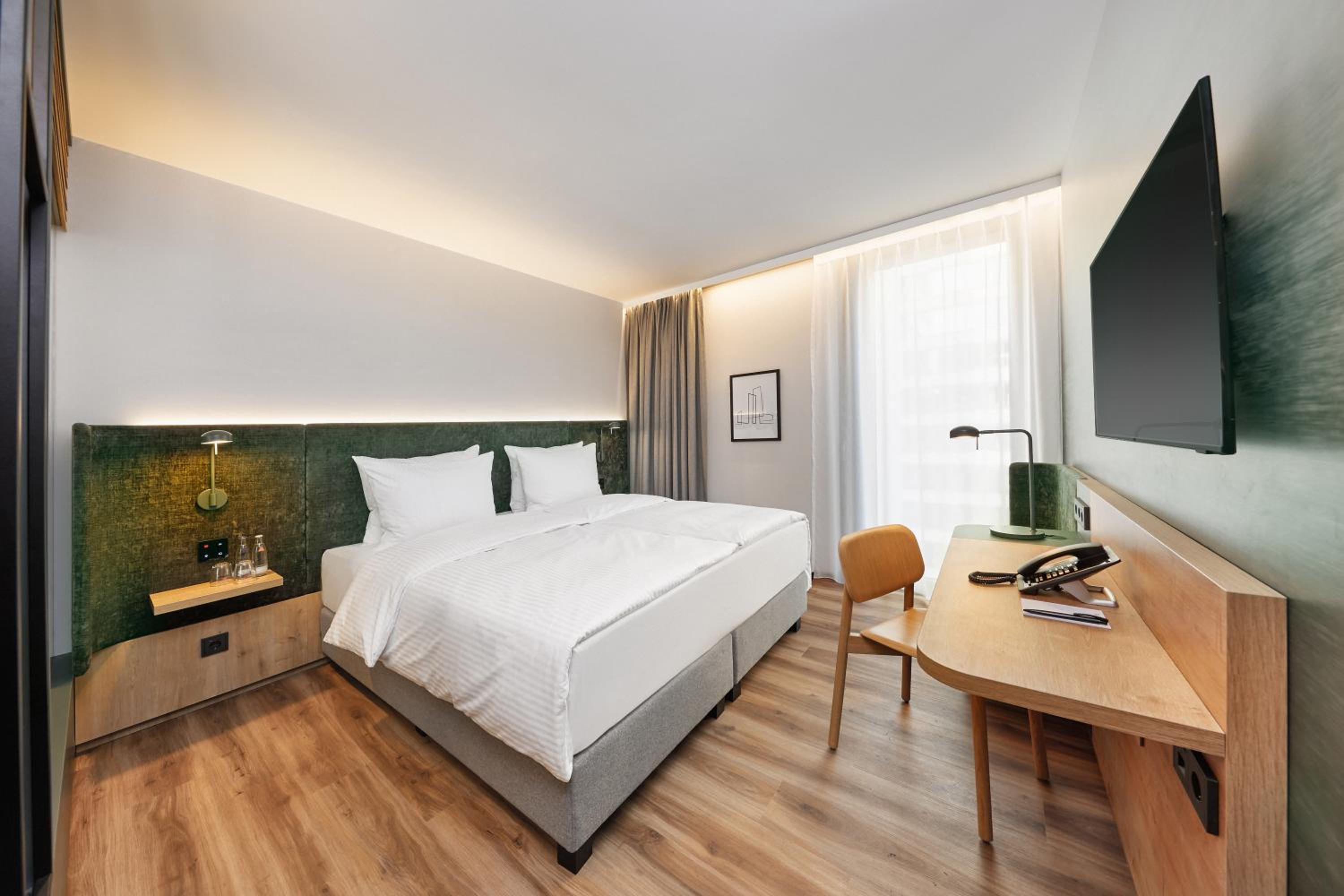 H+ Hotel Frankfurt Eschborn Room 4