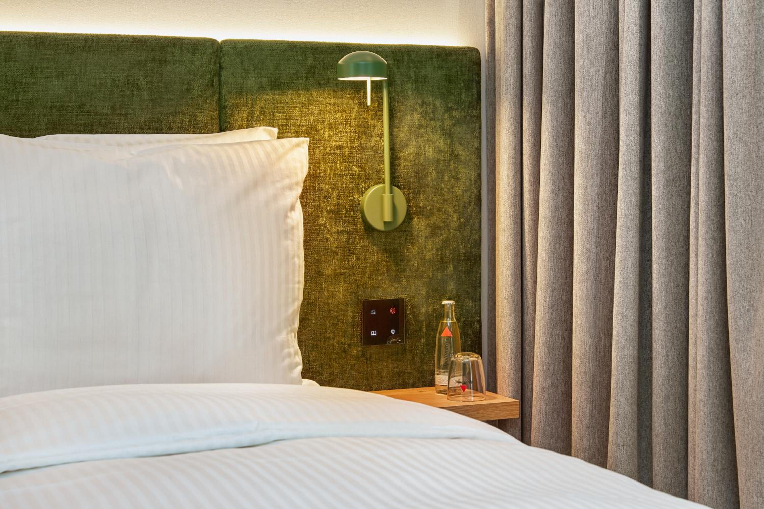 H+ Hotel Frankfurt Eschborn Room 1