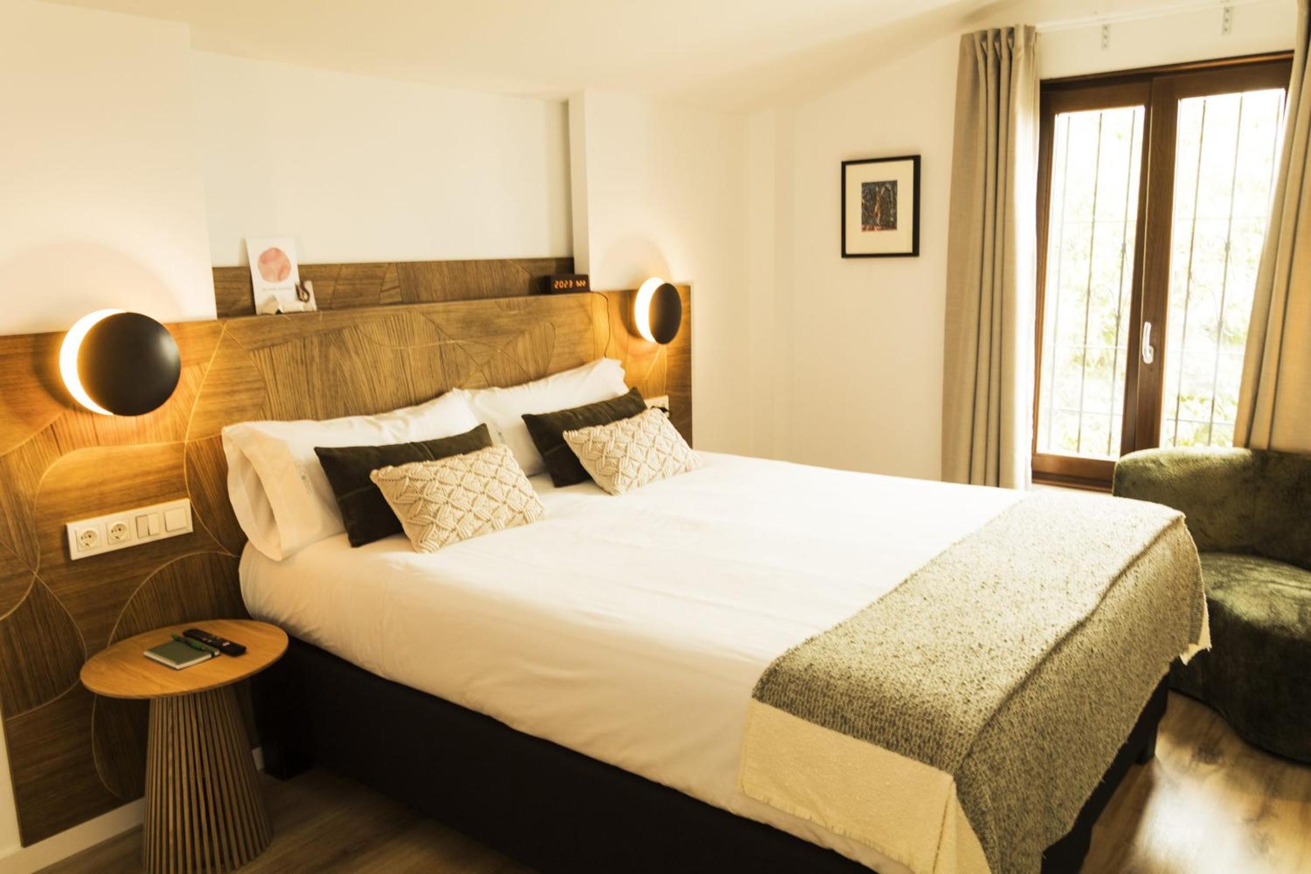 Junior Suite with Balcony photo 2