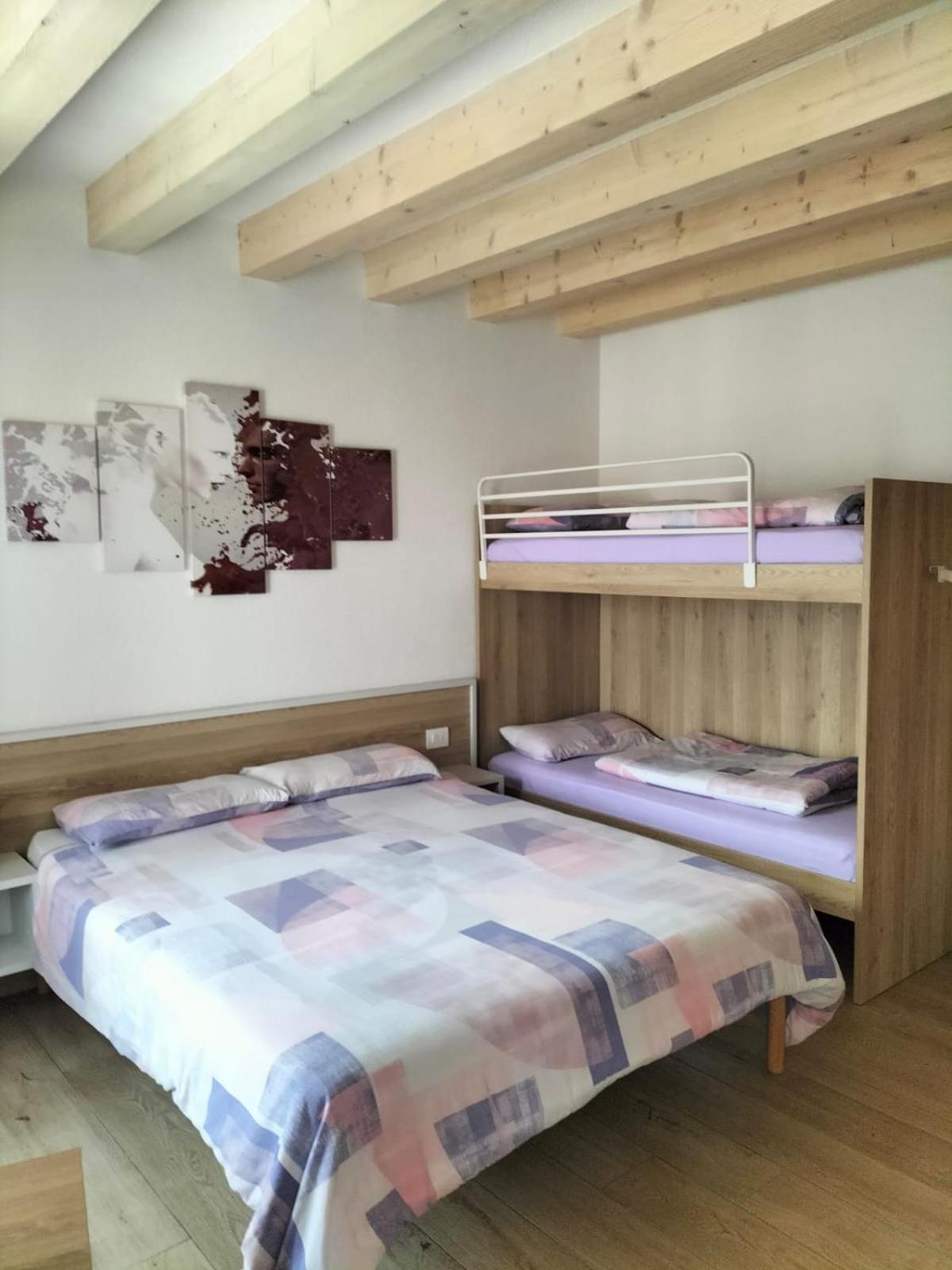 Double or Twin Room with Private Bathroom - Photo 1