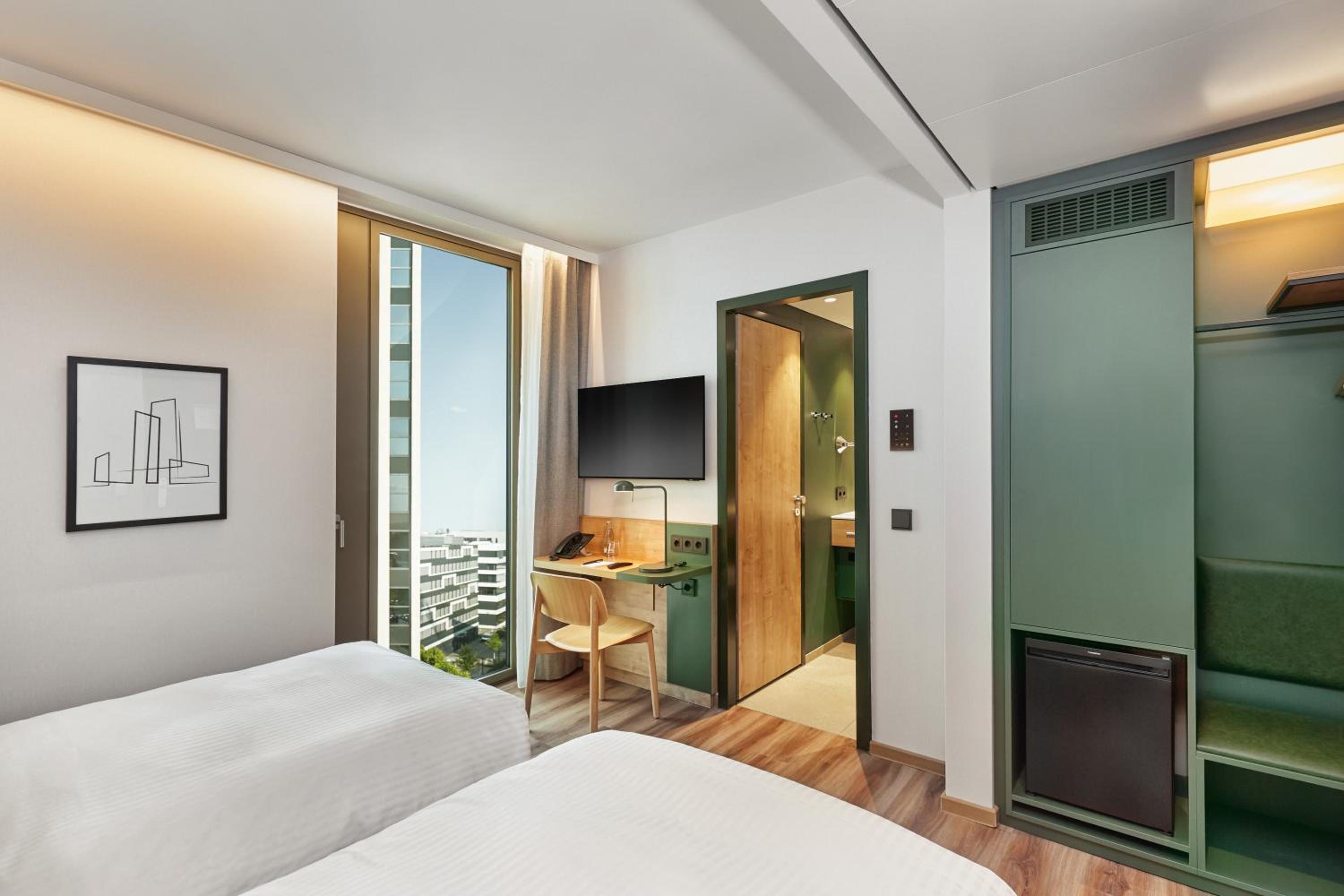 H+ Hotel Frankfurt Eschborn Room 5