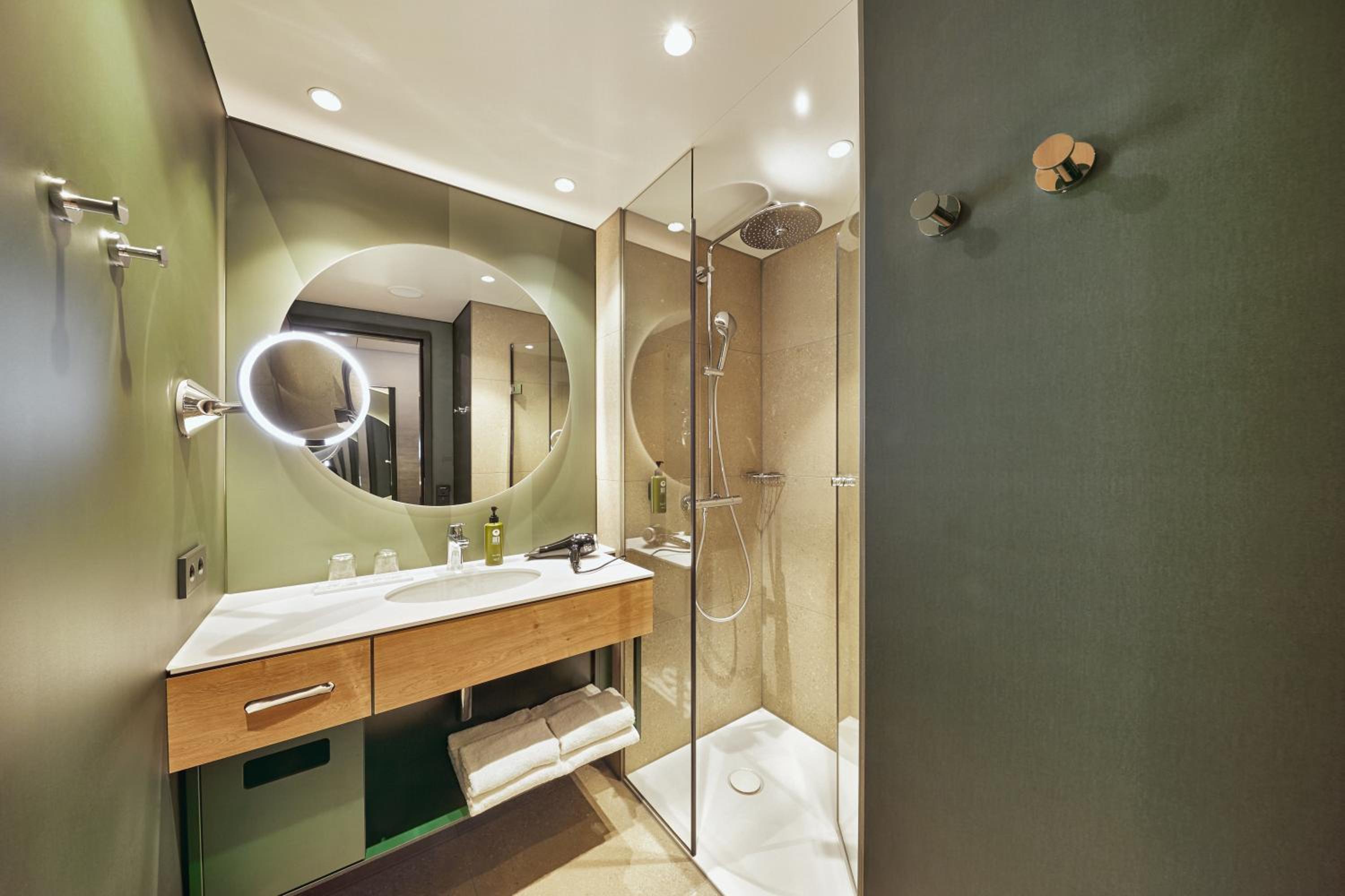 H+ Hotel Frankfurt Eschborn Room 5