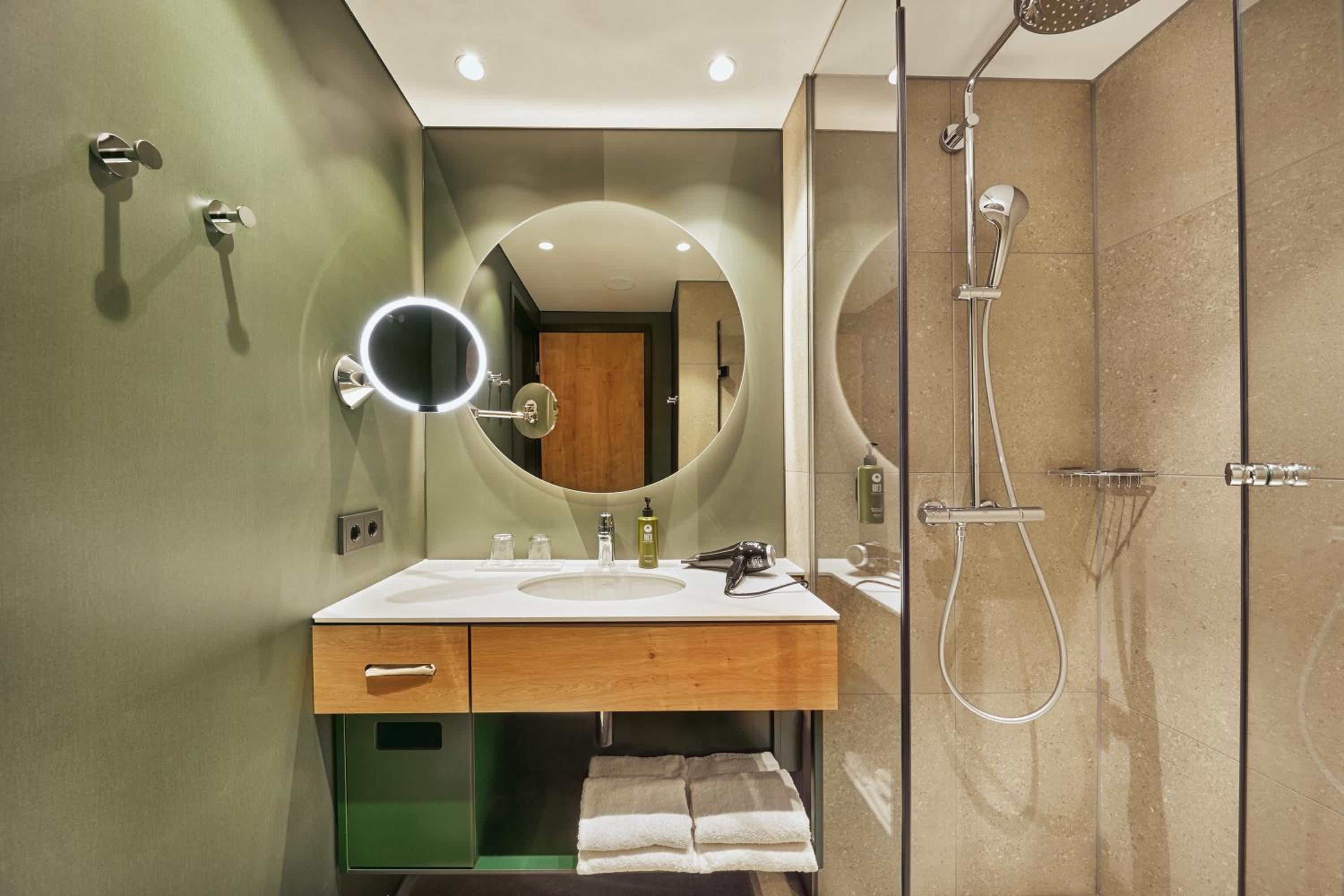 H+ Hotel Frankfurt Eschborn Room 3
