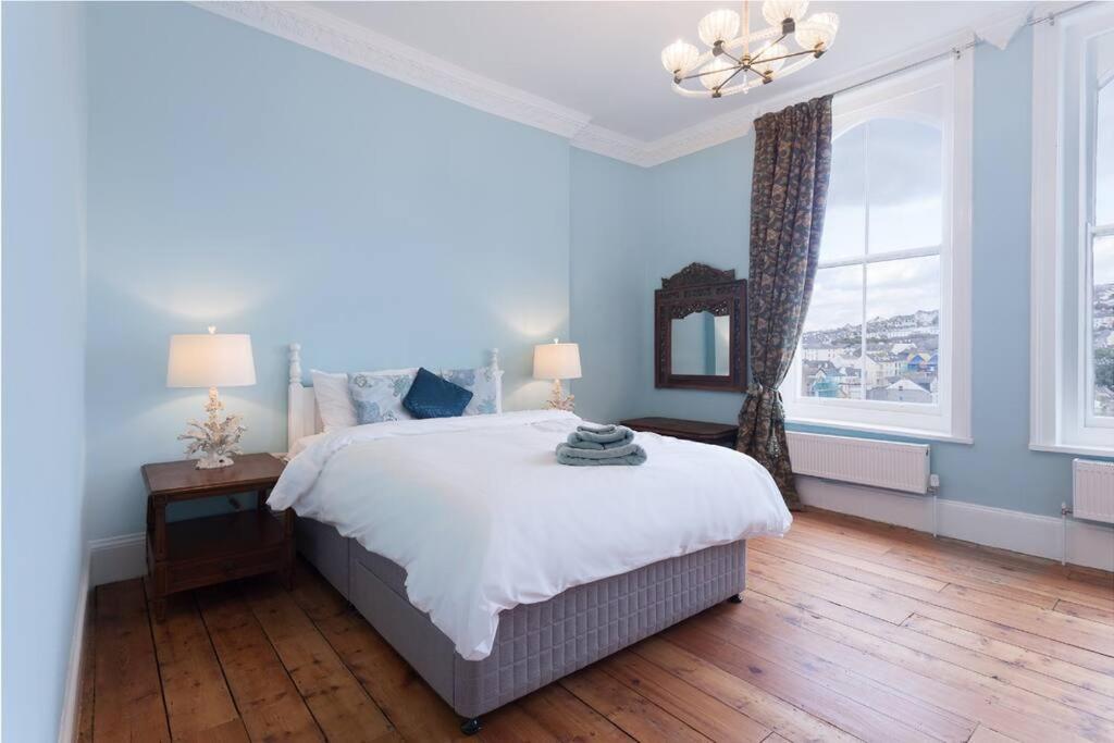 Villa with Sea View photo 1