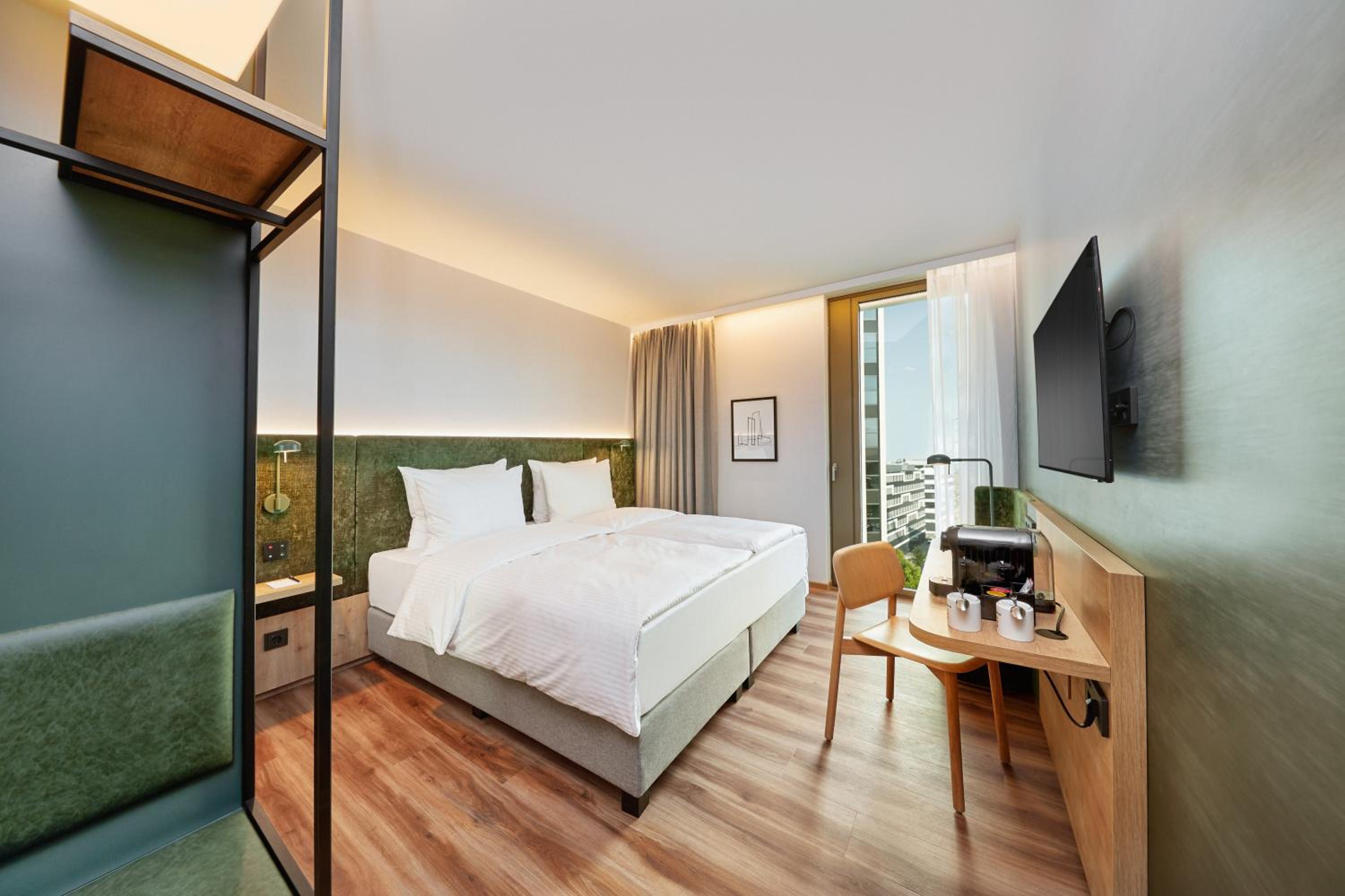 H+ Hotel Frankfurt Eschborn Room 2
