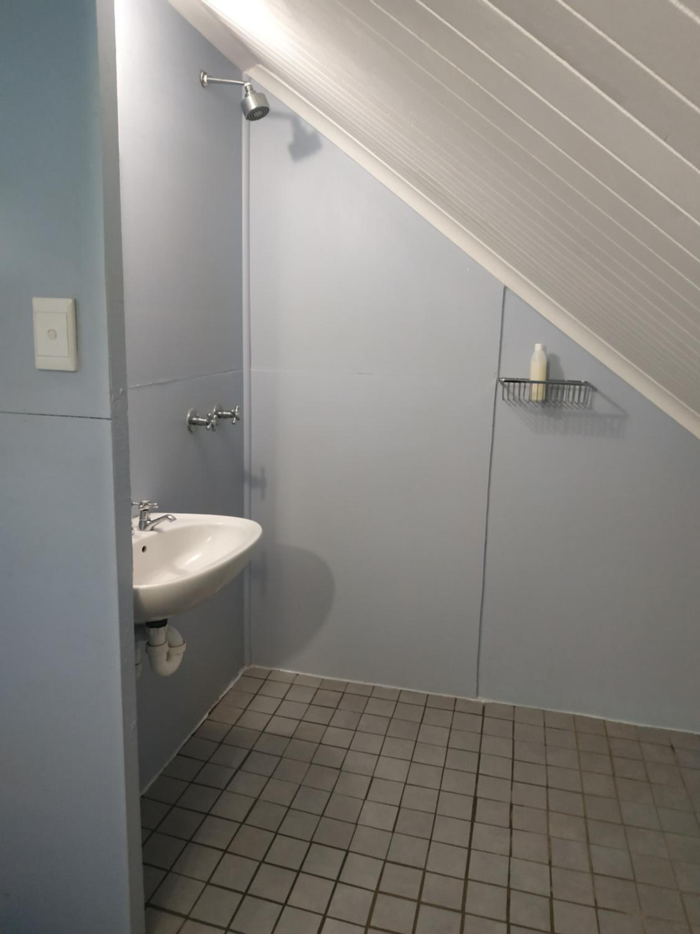 Economy Double Room - Photo 2