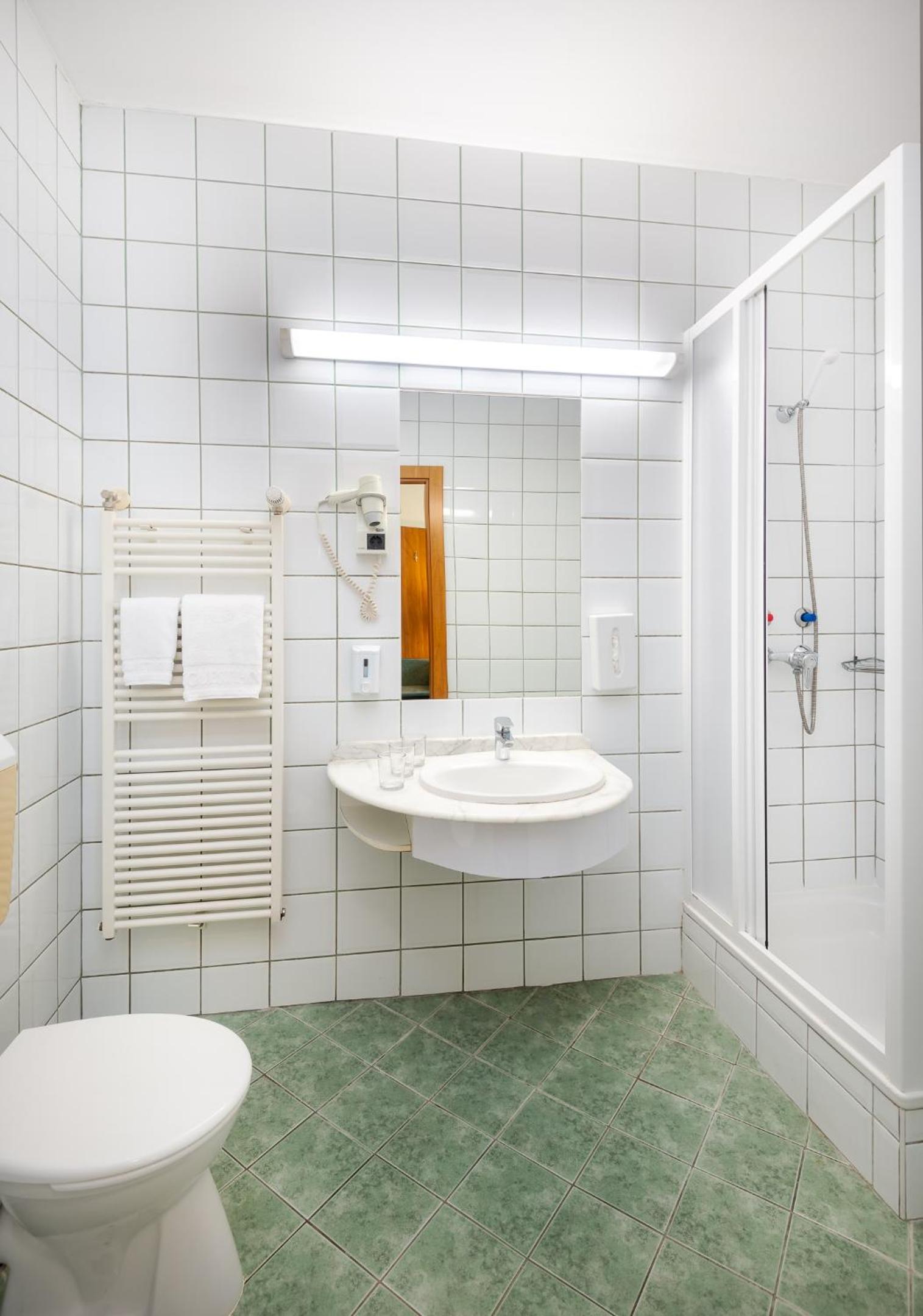 Apartment - Photo 4