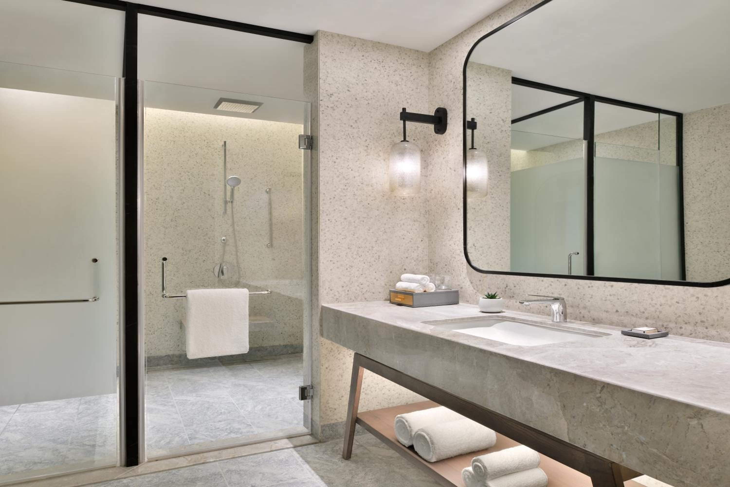 Two-Bedroom Family Suite with Courtyard View - Photo 6