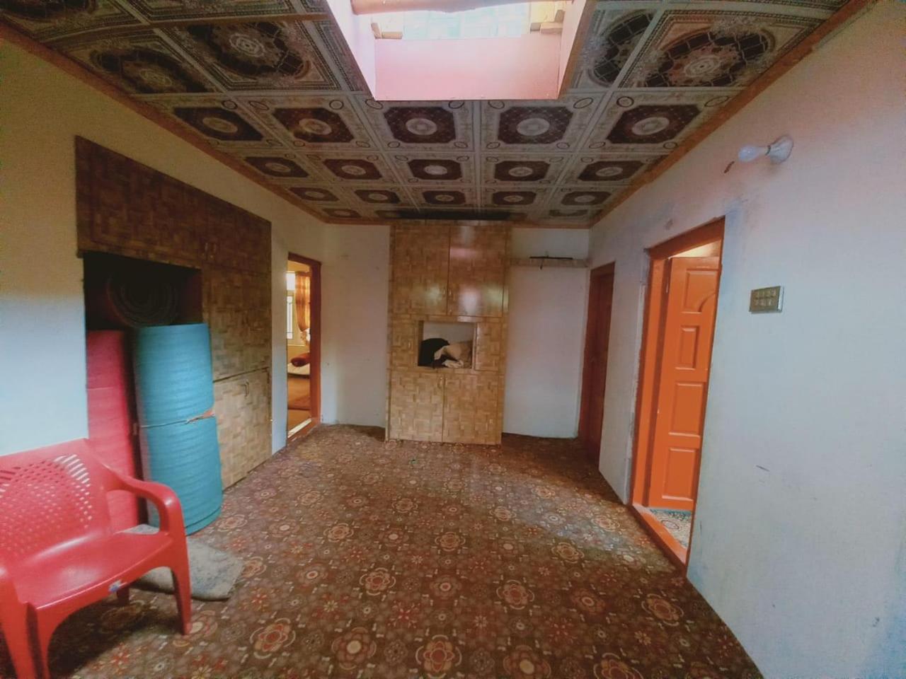 Four-Bedroom House photo 3