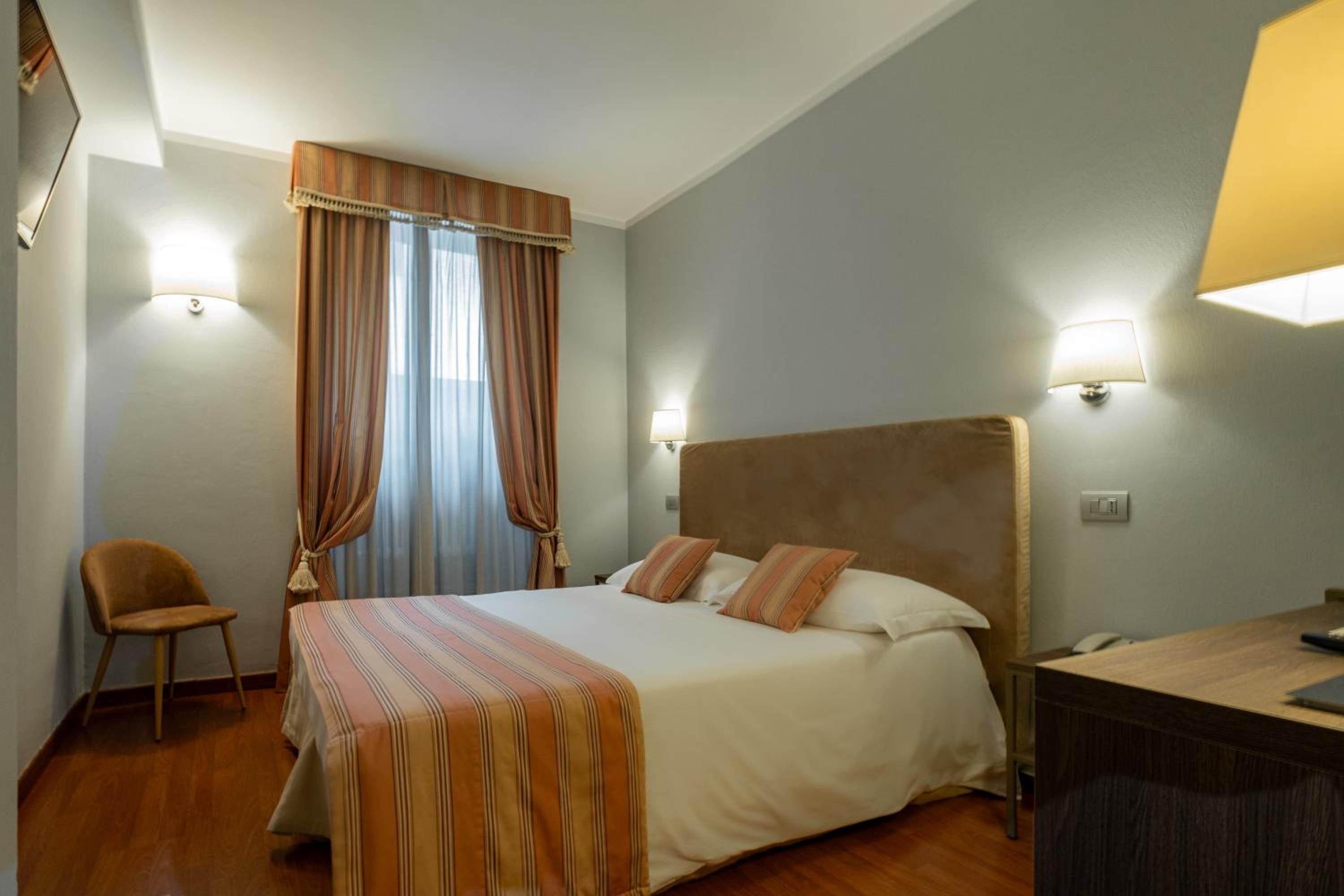 Comfort Double Room - Photo 1