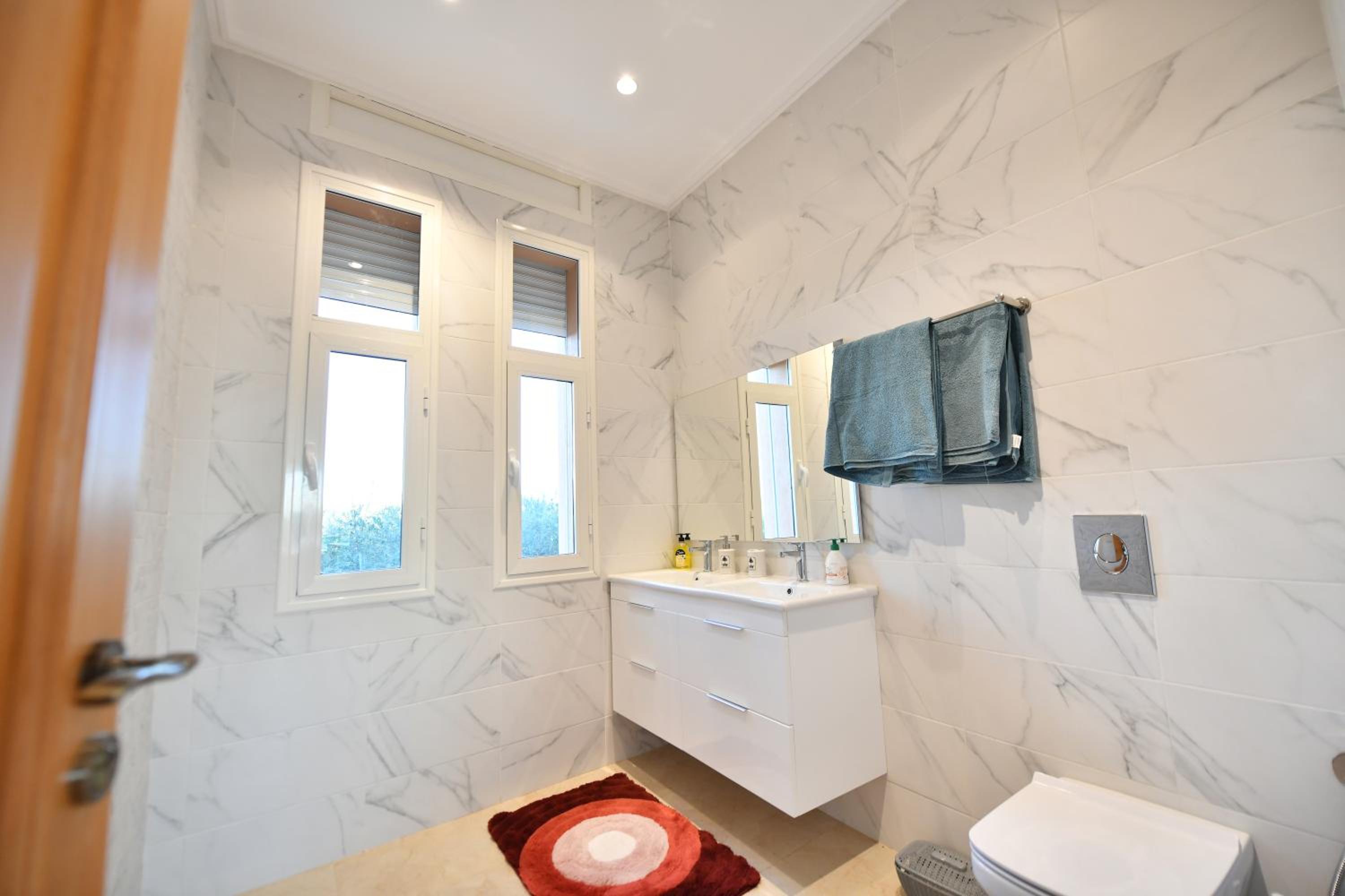 Two-Bedroom Villa - Photo 27