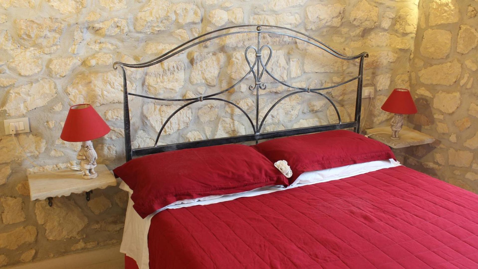 Triple Room - Photo 6