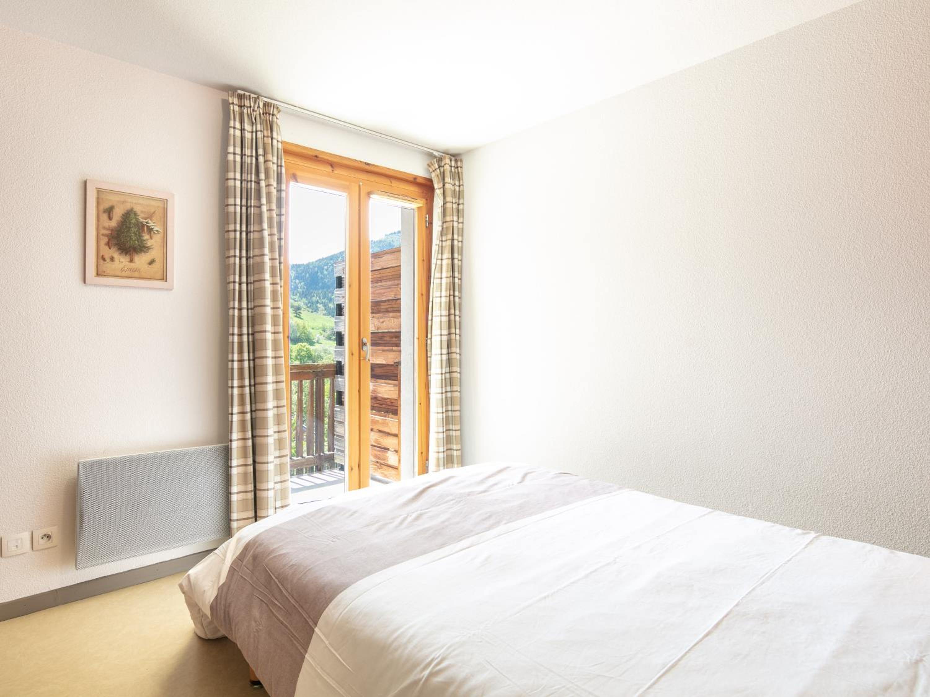 One-Bedroom Apartment With Cabin (6 Adults) - Photo 4