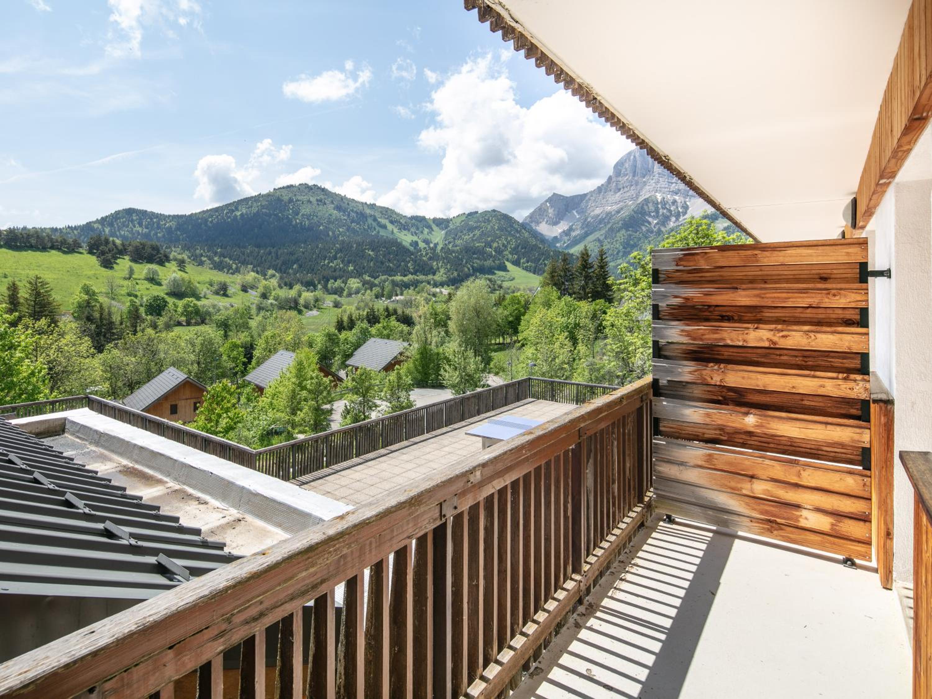 One-Bedroom Apartment With Cabin (6 Adults) - Photo 6