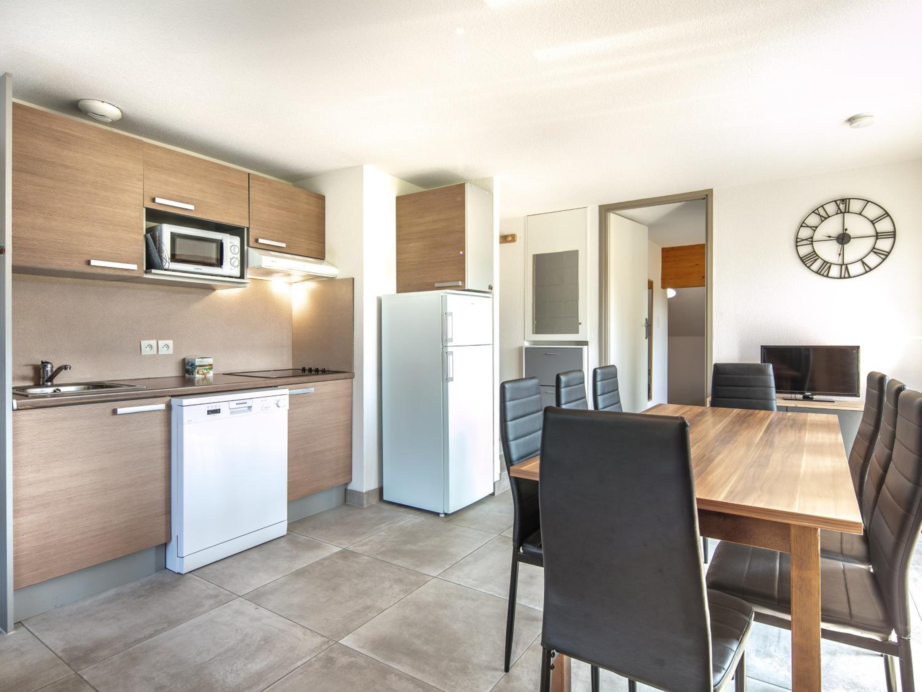 2 Bedroom Apartment with sleeping area for 8 people photo 1