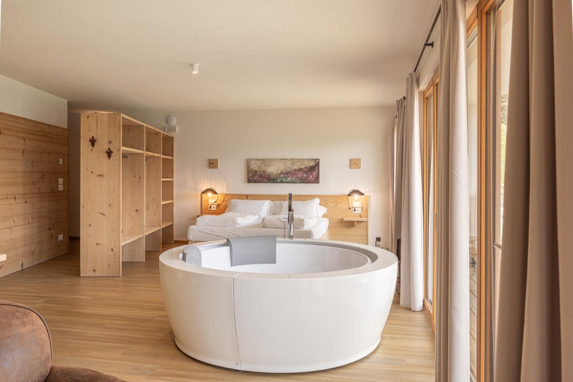 Junior Suite with Terrace - Photo 27