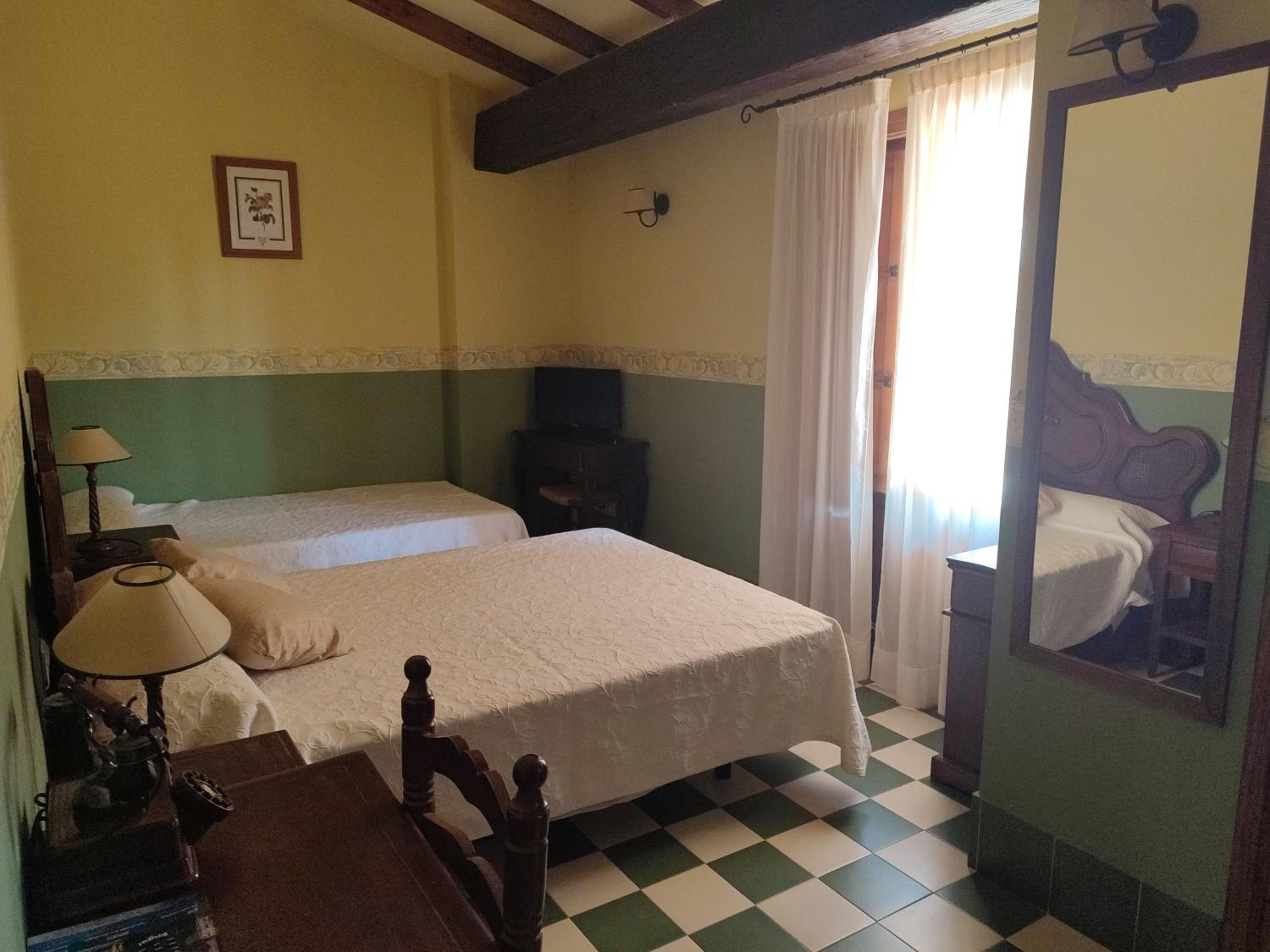 Habitación Triple - Acceso para Discapacitados