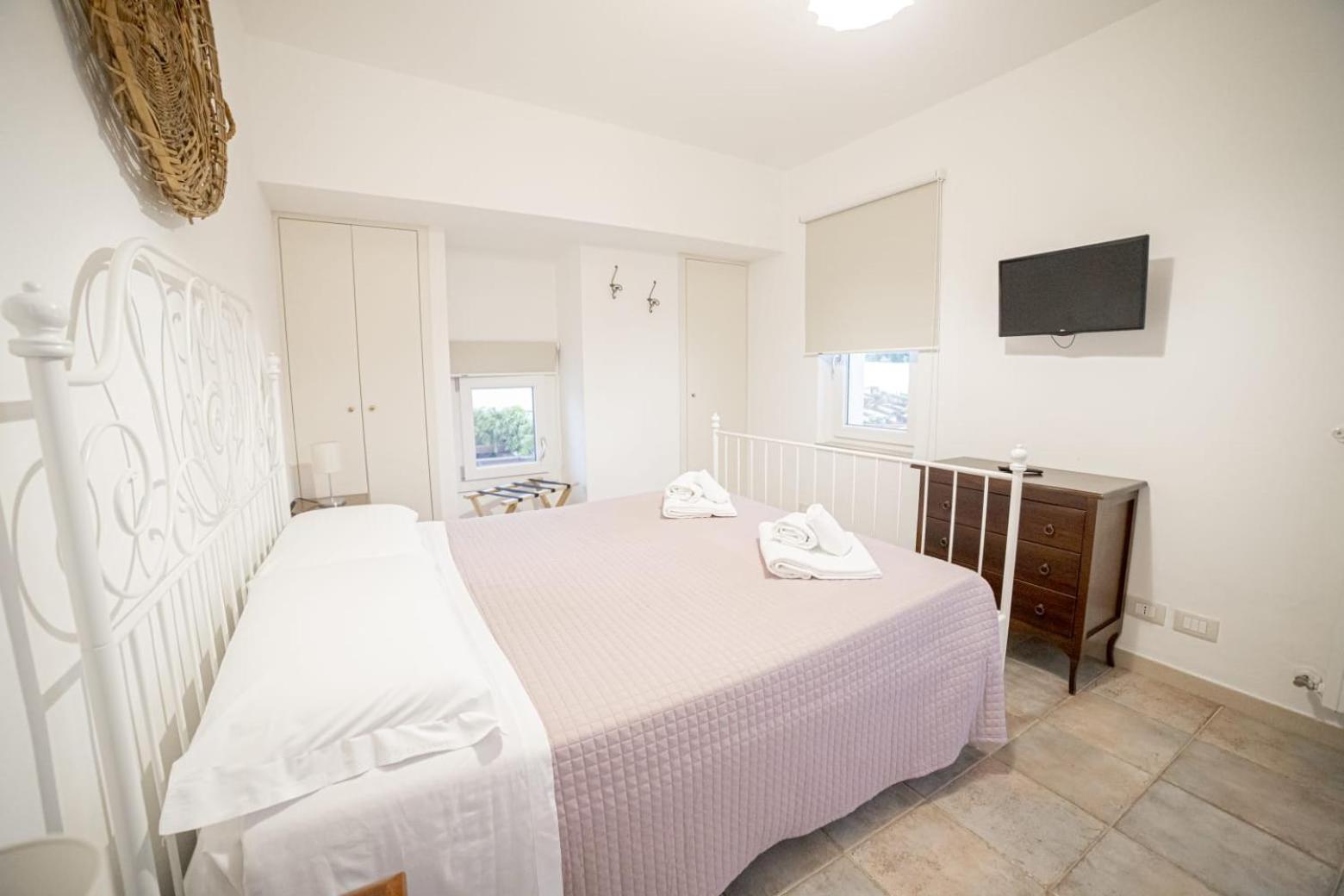 Standard Double Room - Photo 1