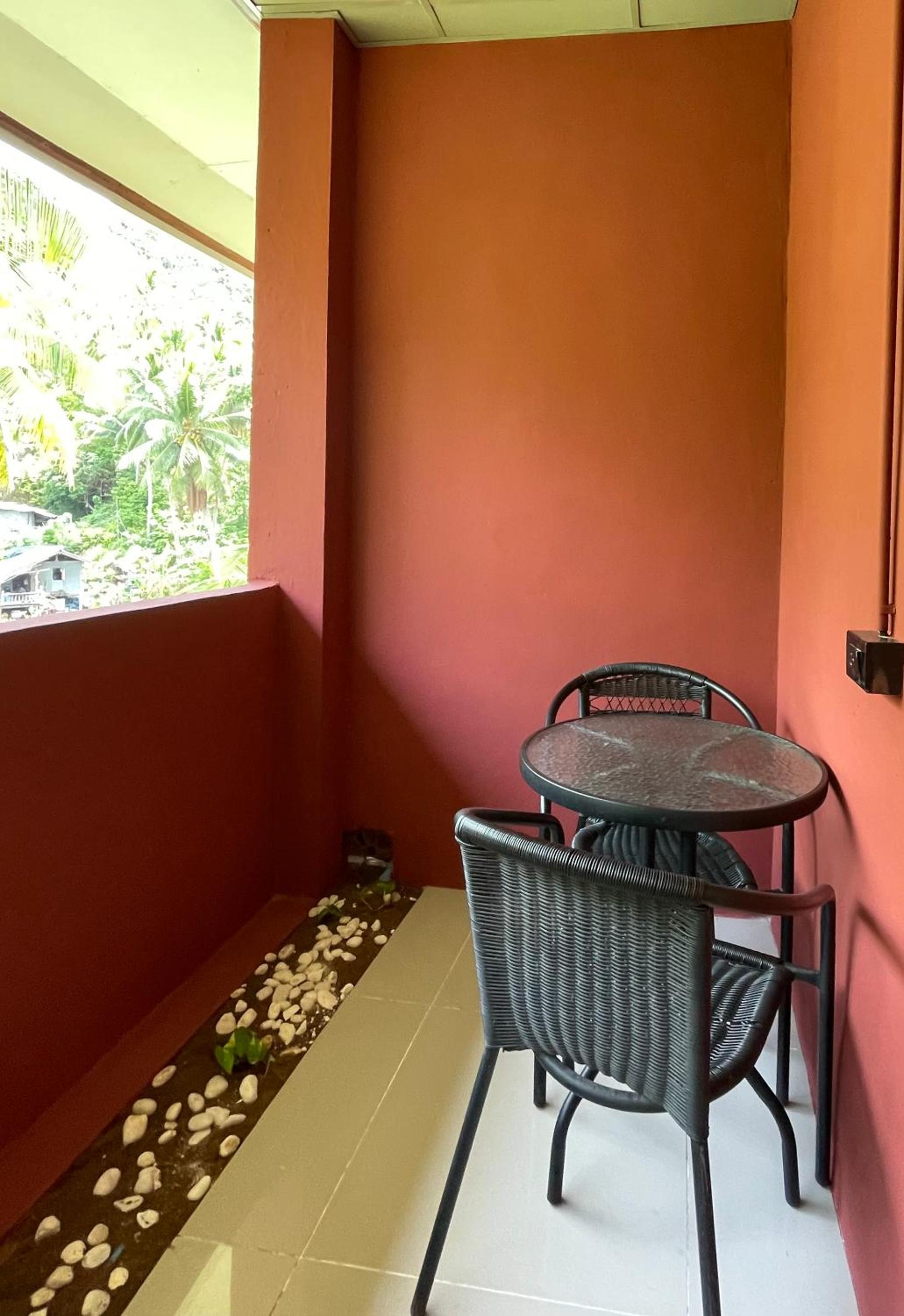 Triple Room with Private Bathroom photo 2