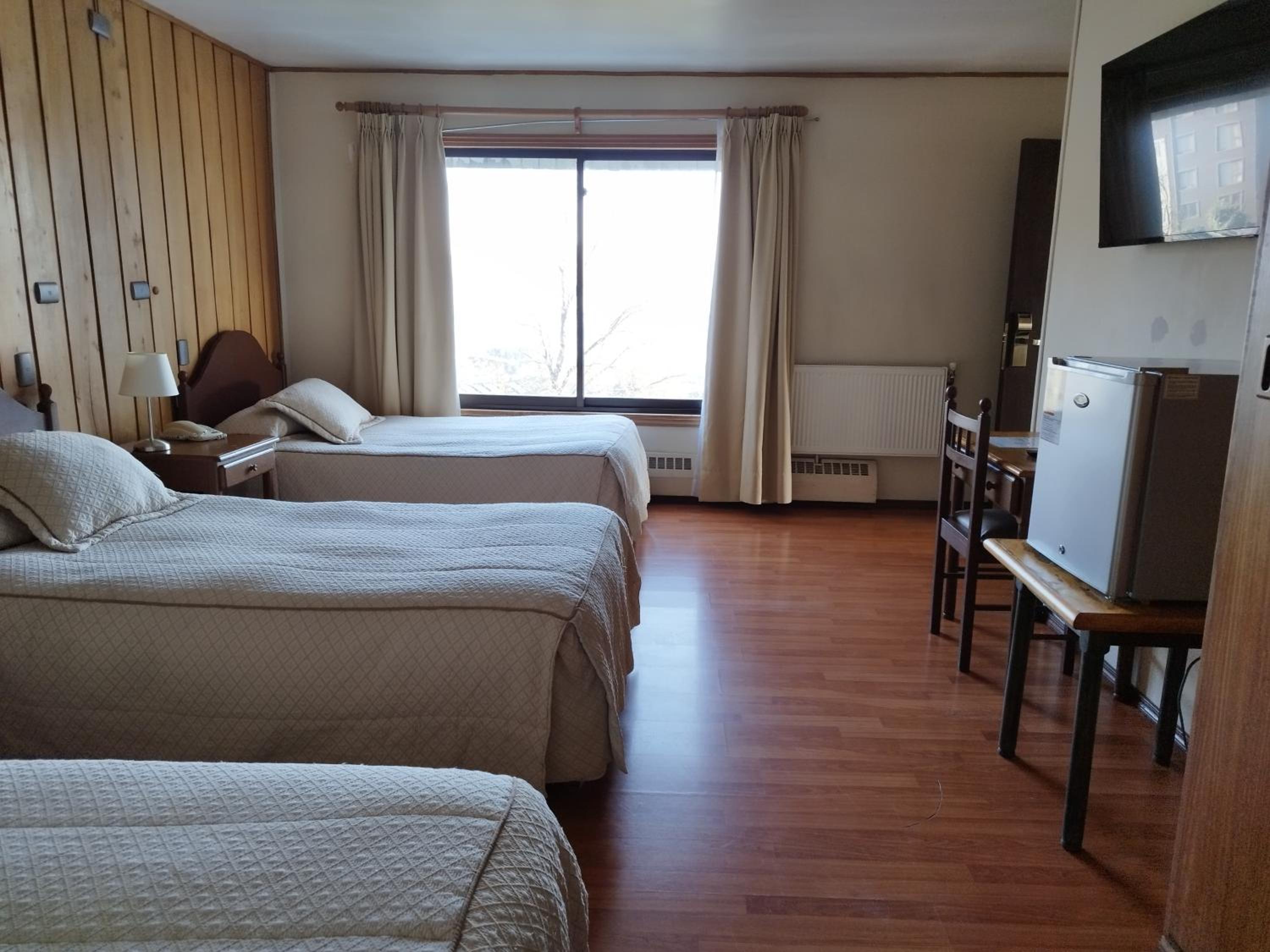 Triple Room with Lake View photo 2