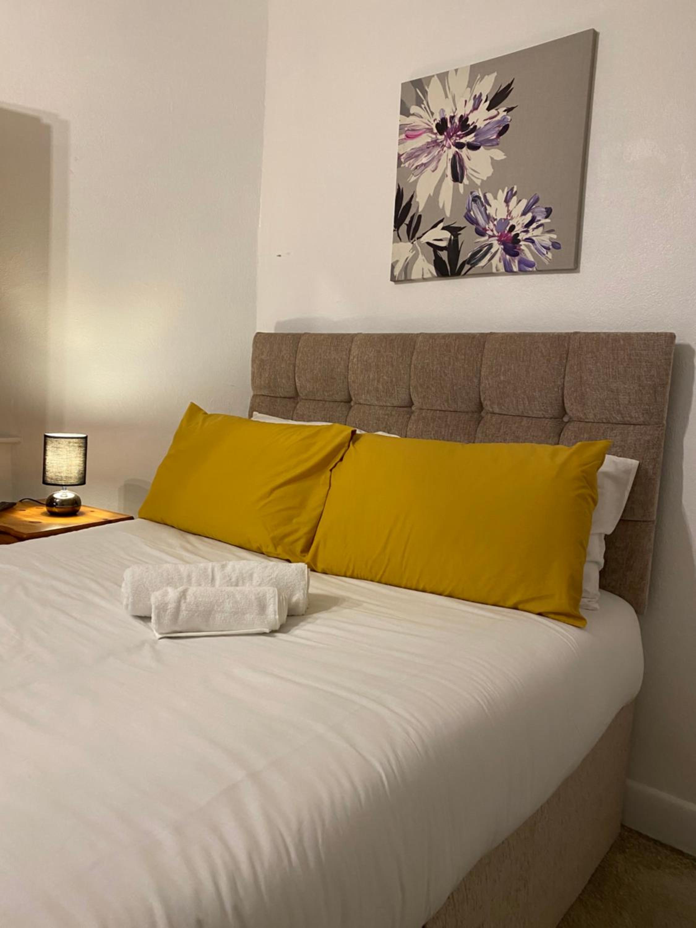 Double Room with Shared Bathroom photo 1