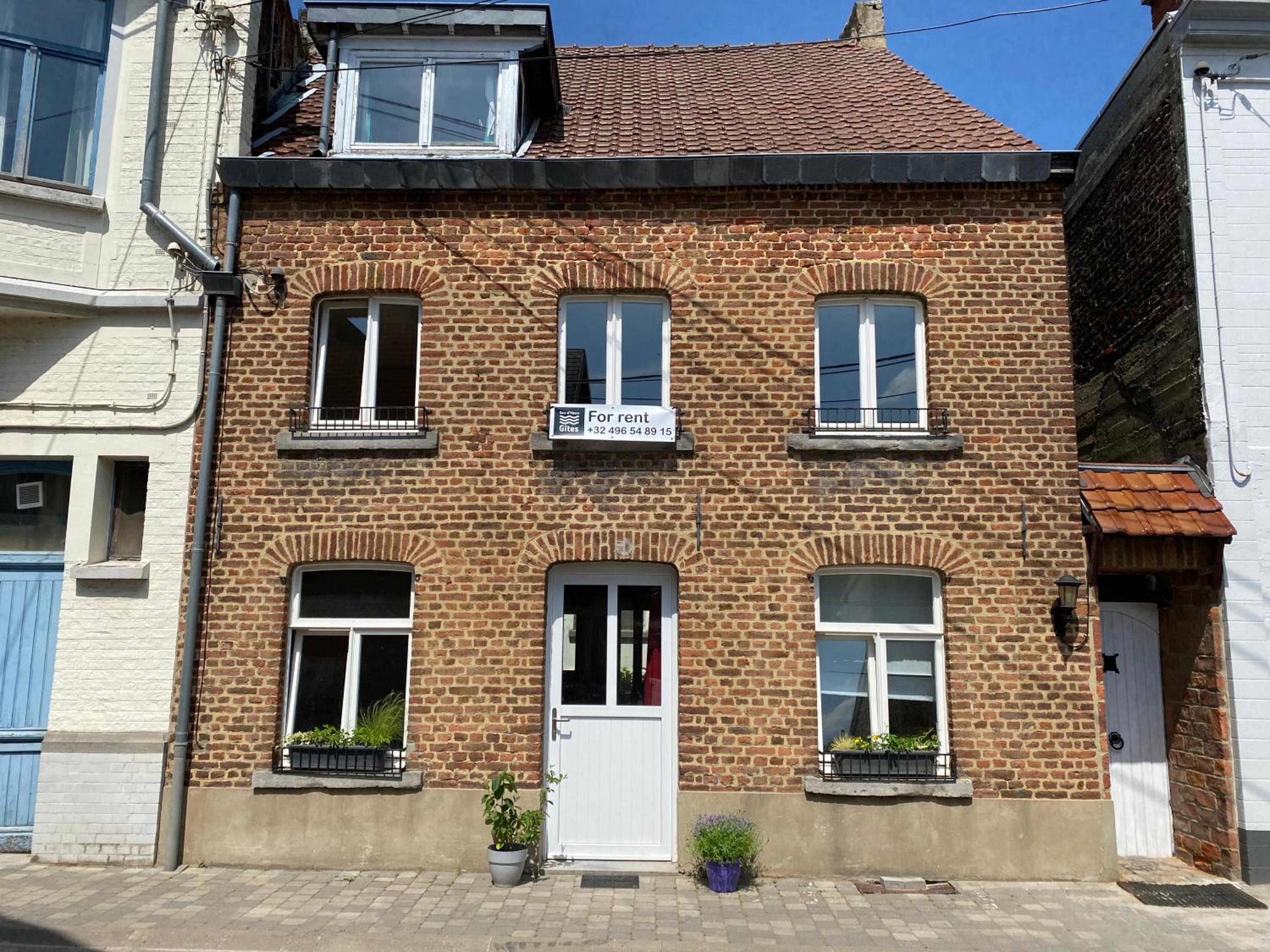 Four-Bedroom House photo 3
