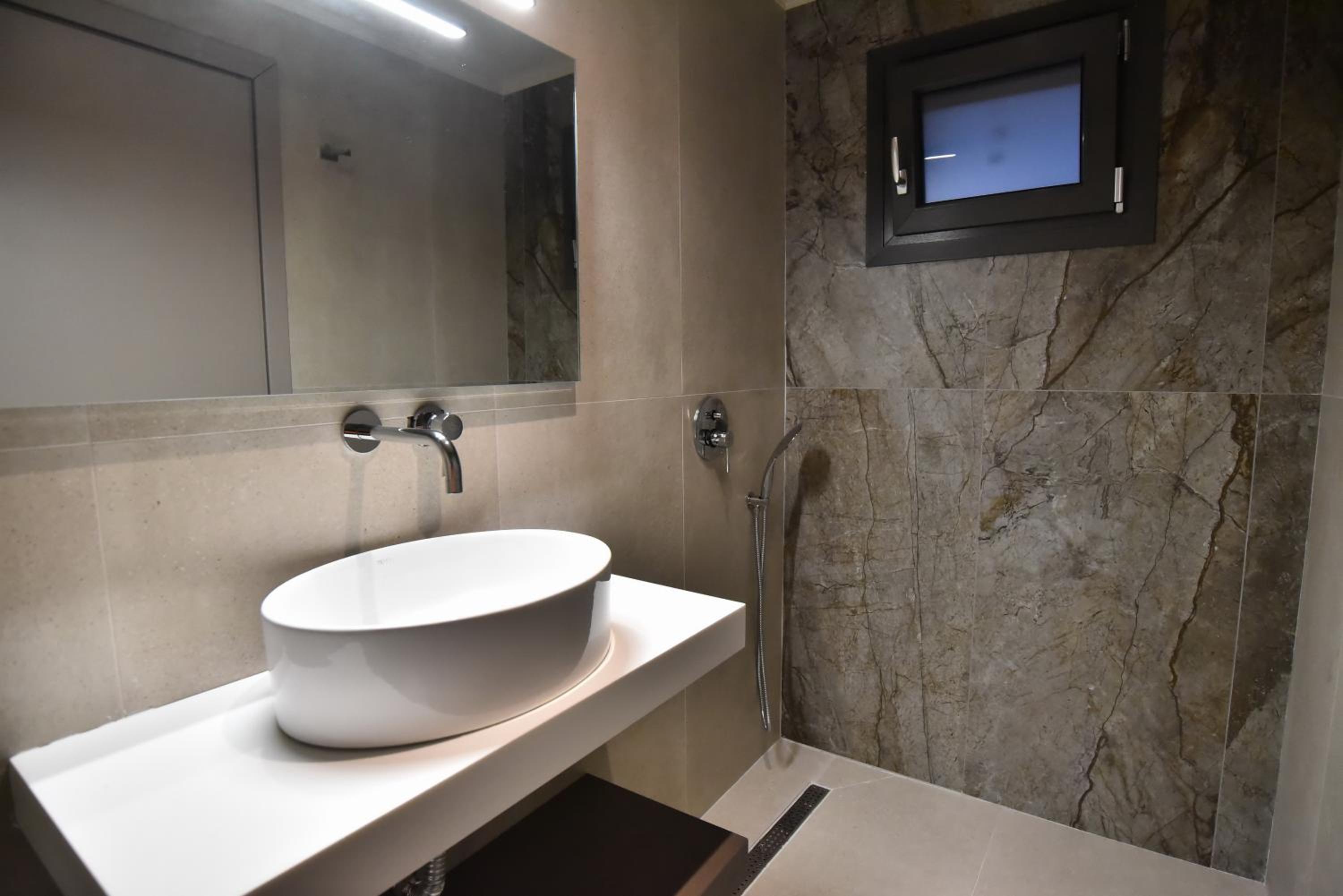 Deluxe Suite with Sea View photo 2