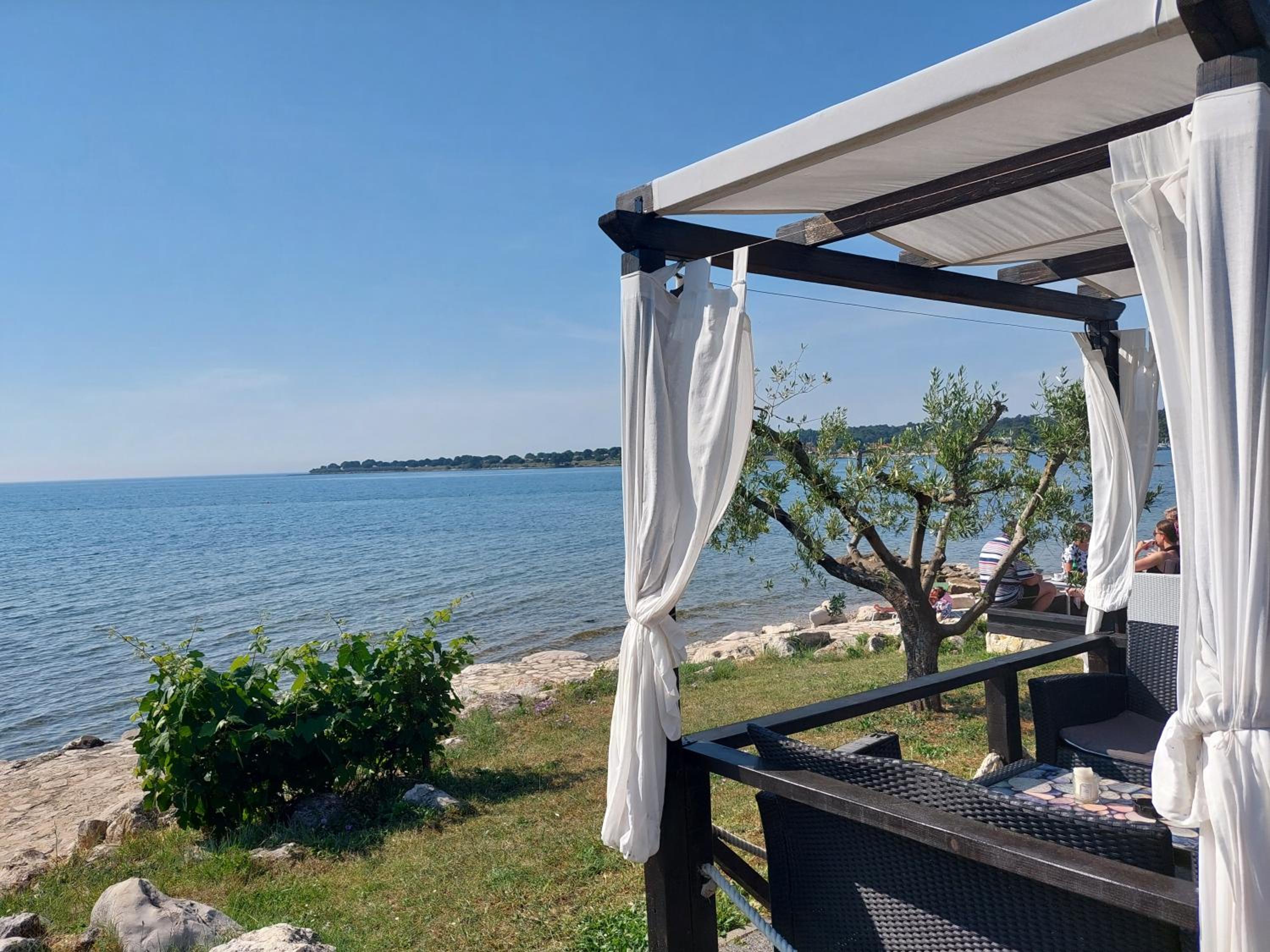 Two-Bedroom Apartment with Terrace with Sea View - Photo 13