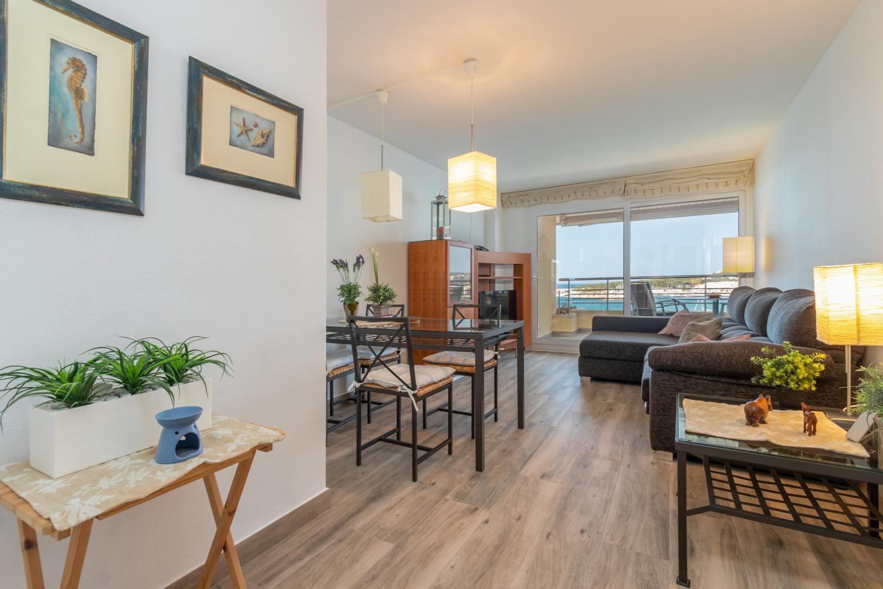 Two-Bedroom Deluxe Apartment with Ocean View