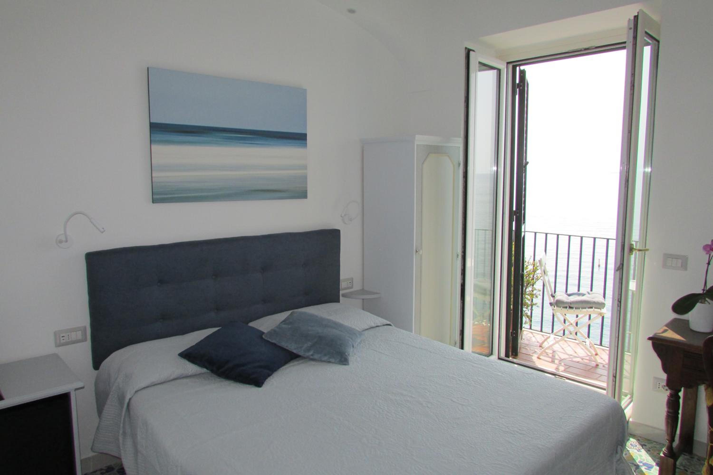 Double Room With Balcony And Sea View