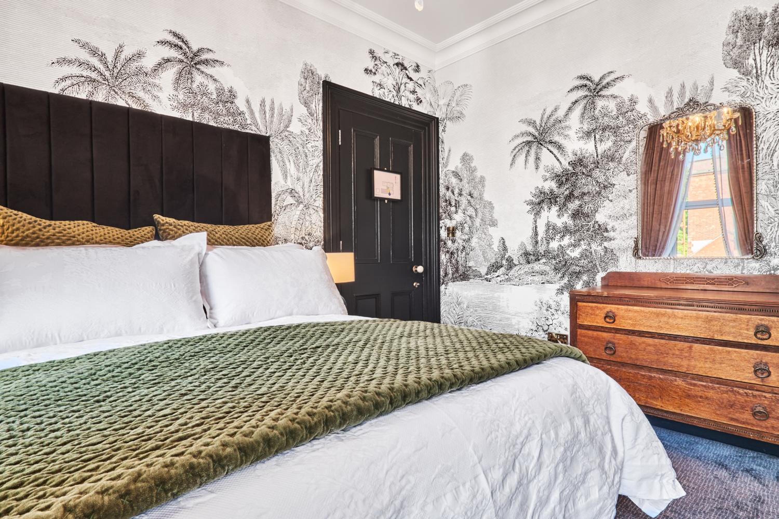 Double Room - Photo 8