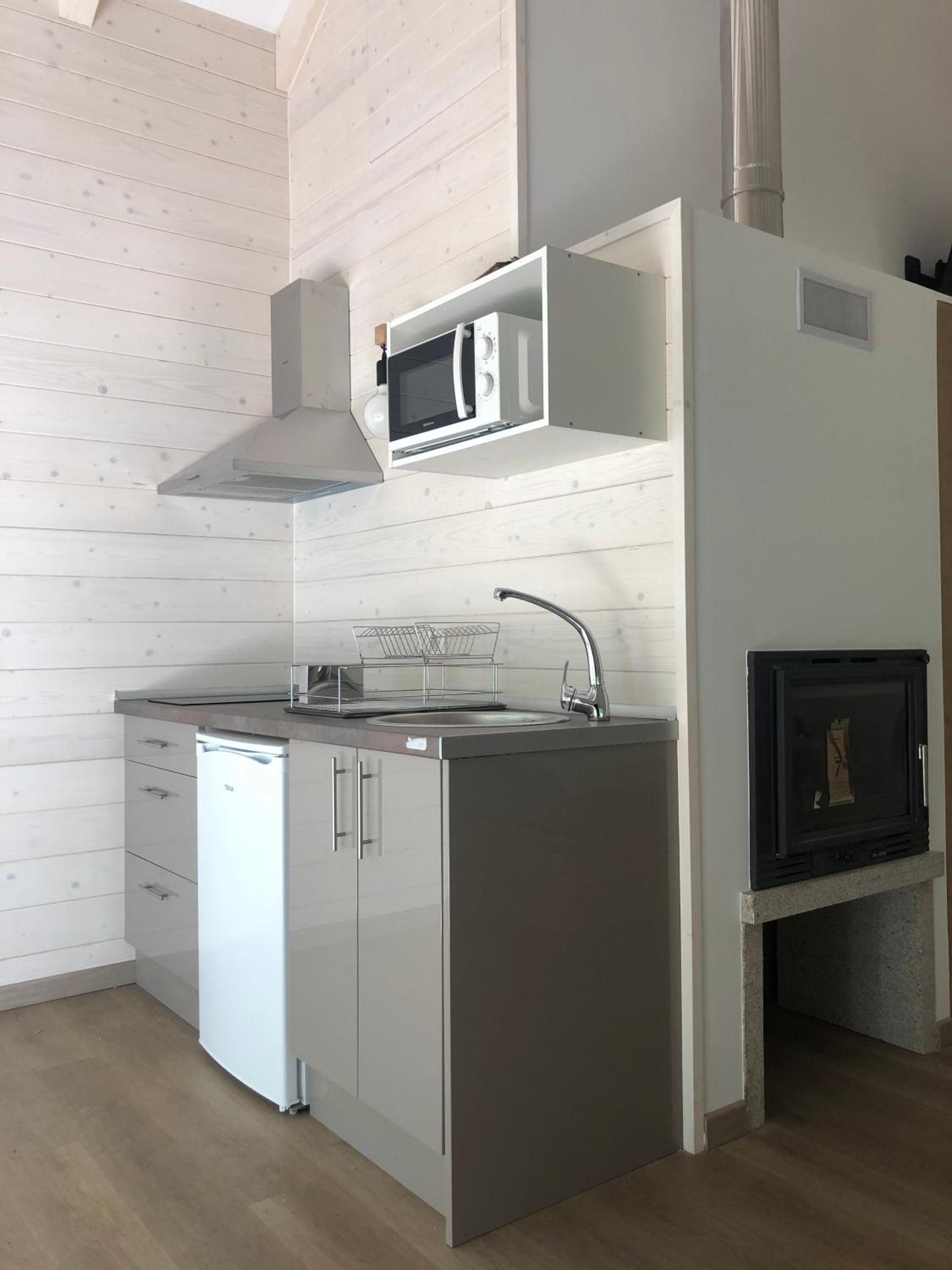 One-Bedroom Cottage - Photo 9
