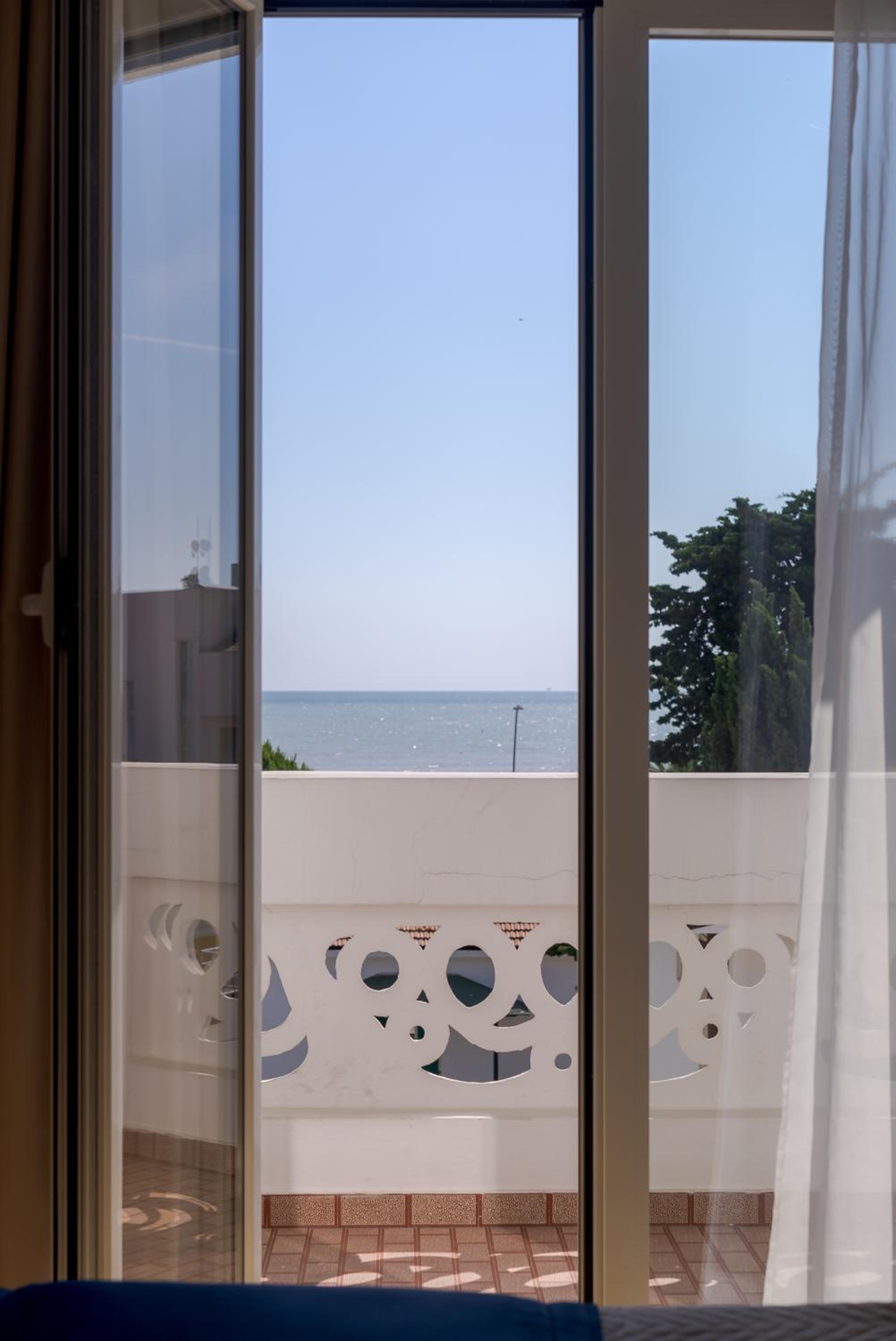 Triple Room with Sea View photo 3