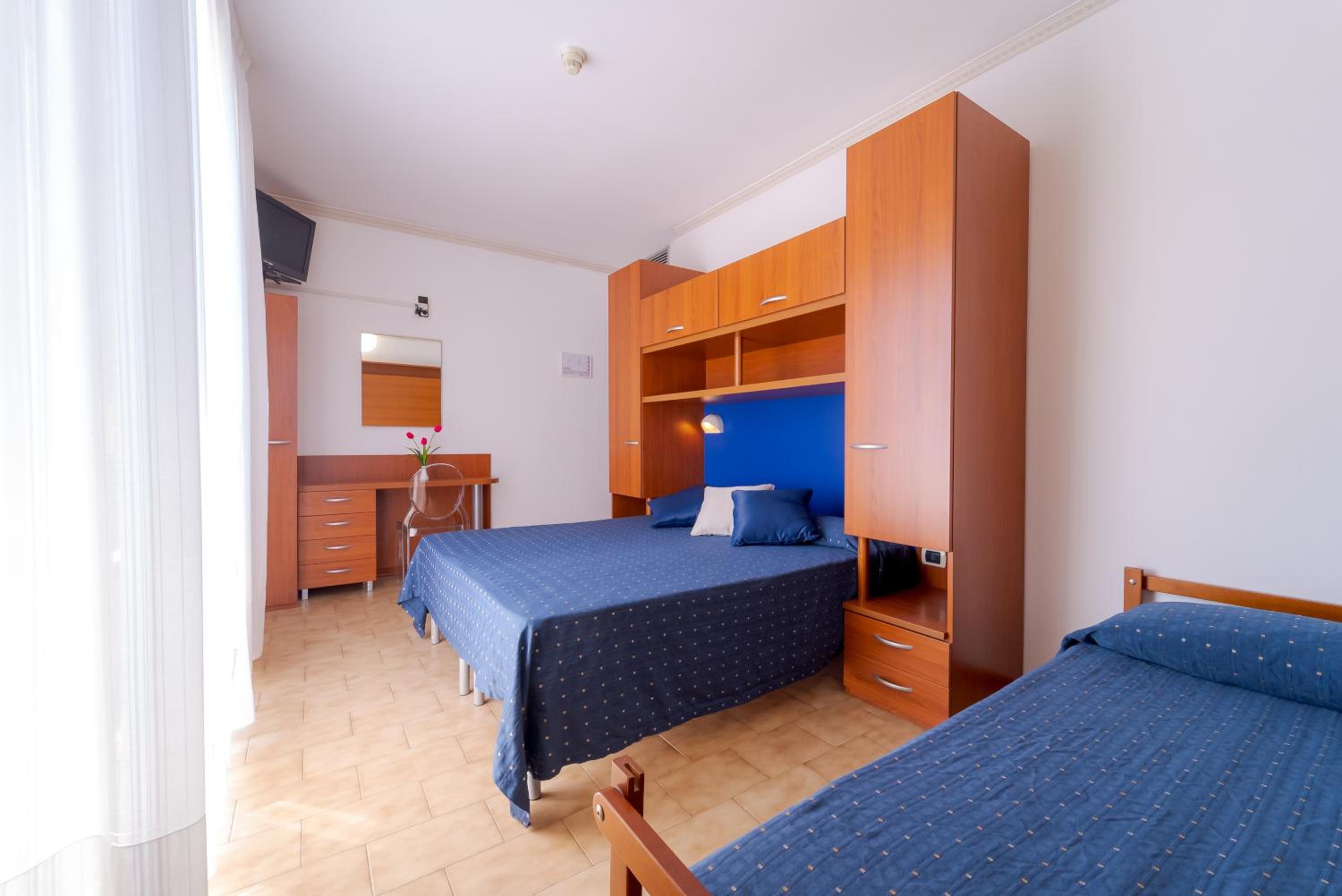 Triple Room with Sea View photo 1