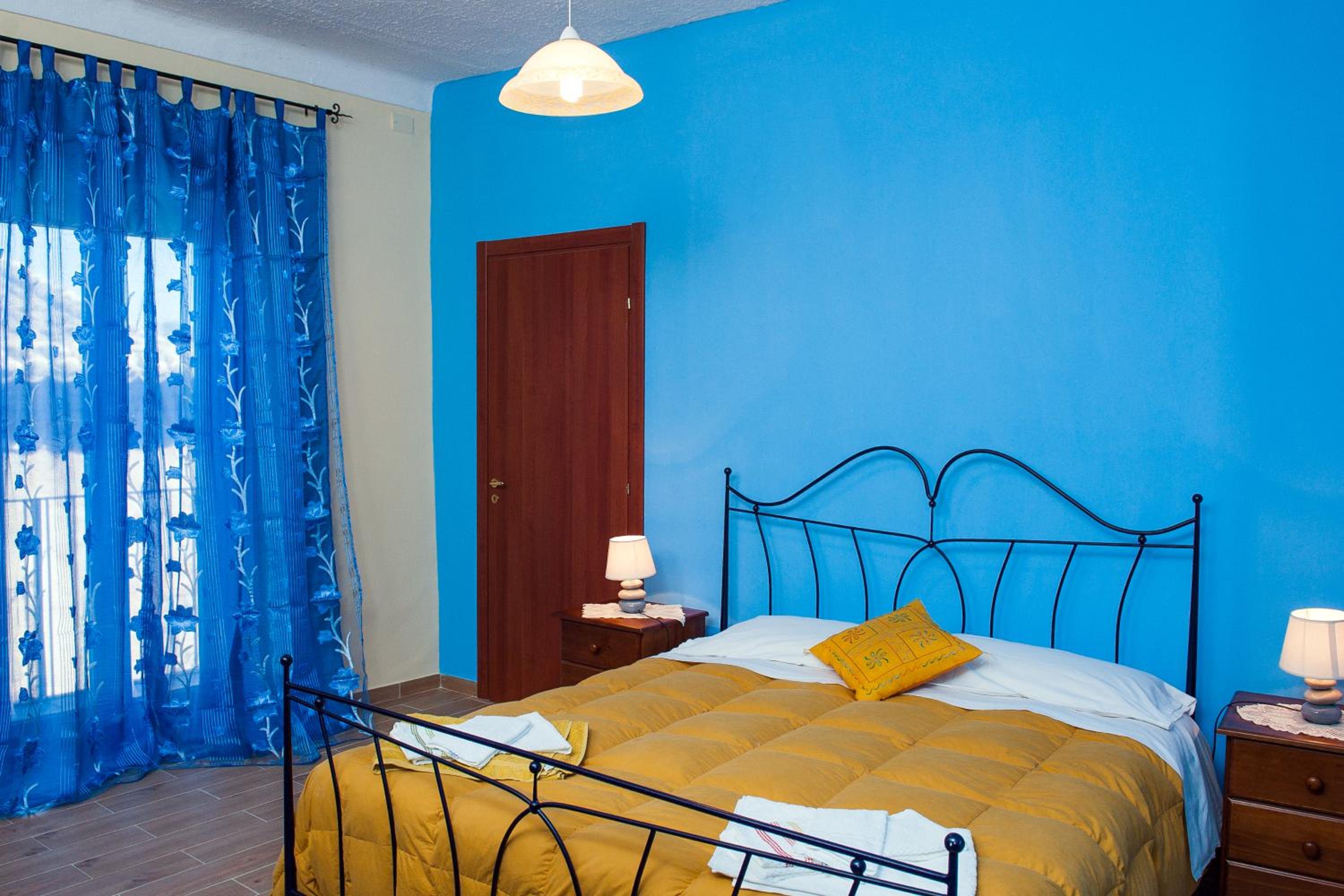 Quadruple Room - Photo 1