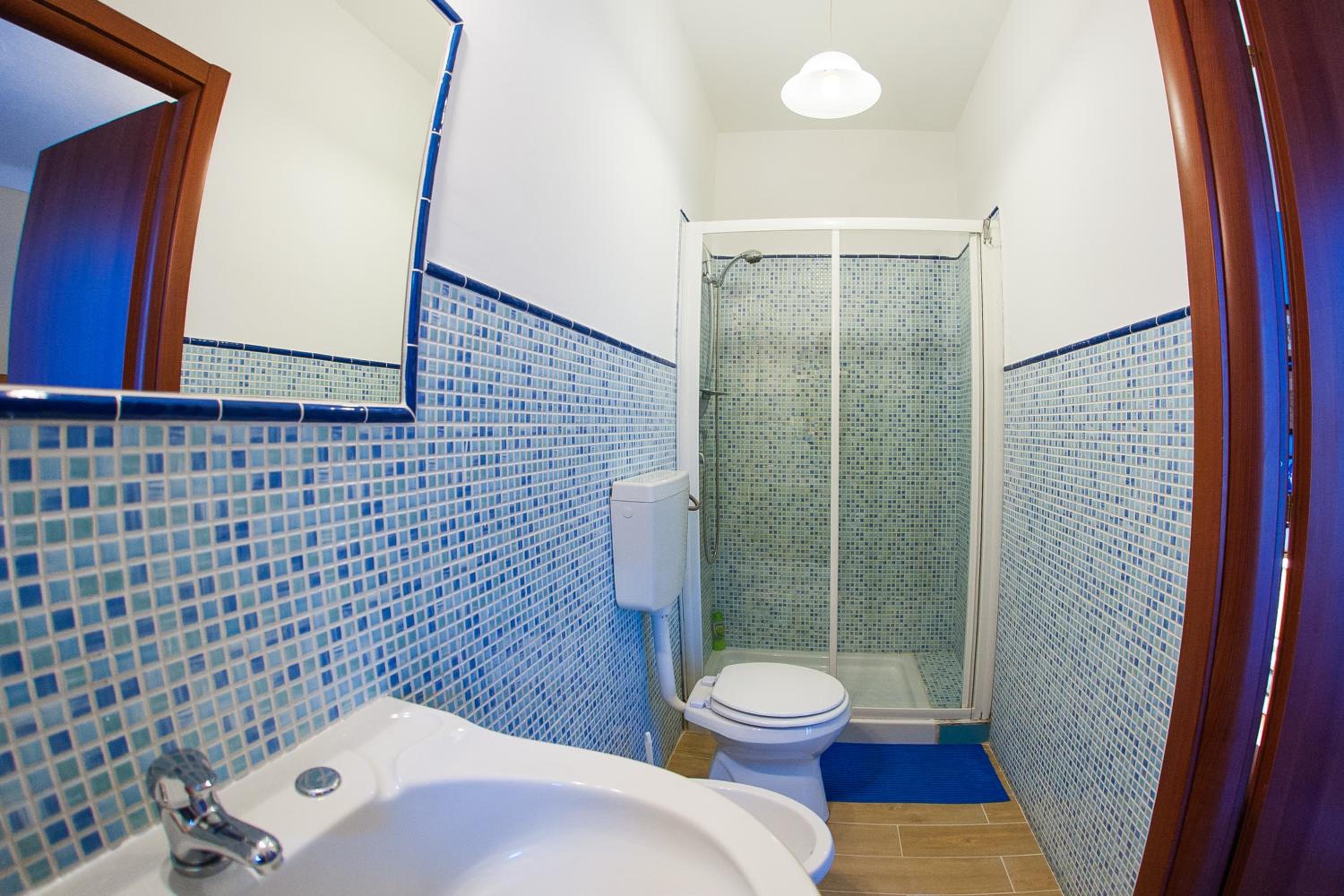 Quadruple Room - Photo 4