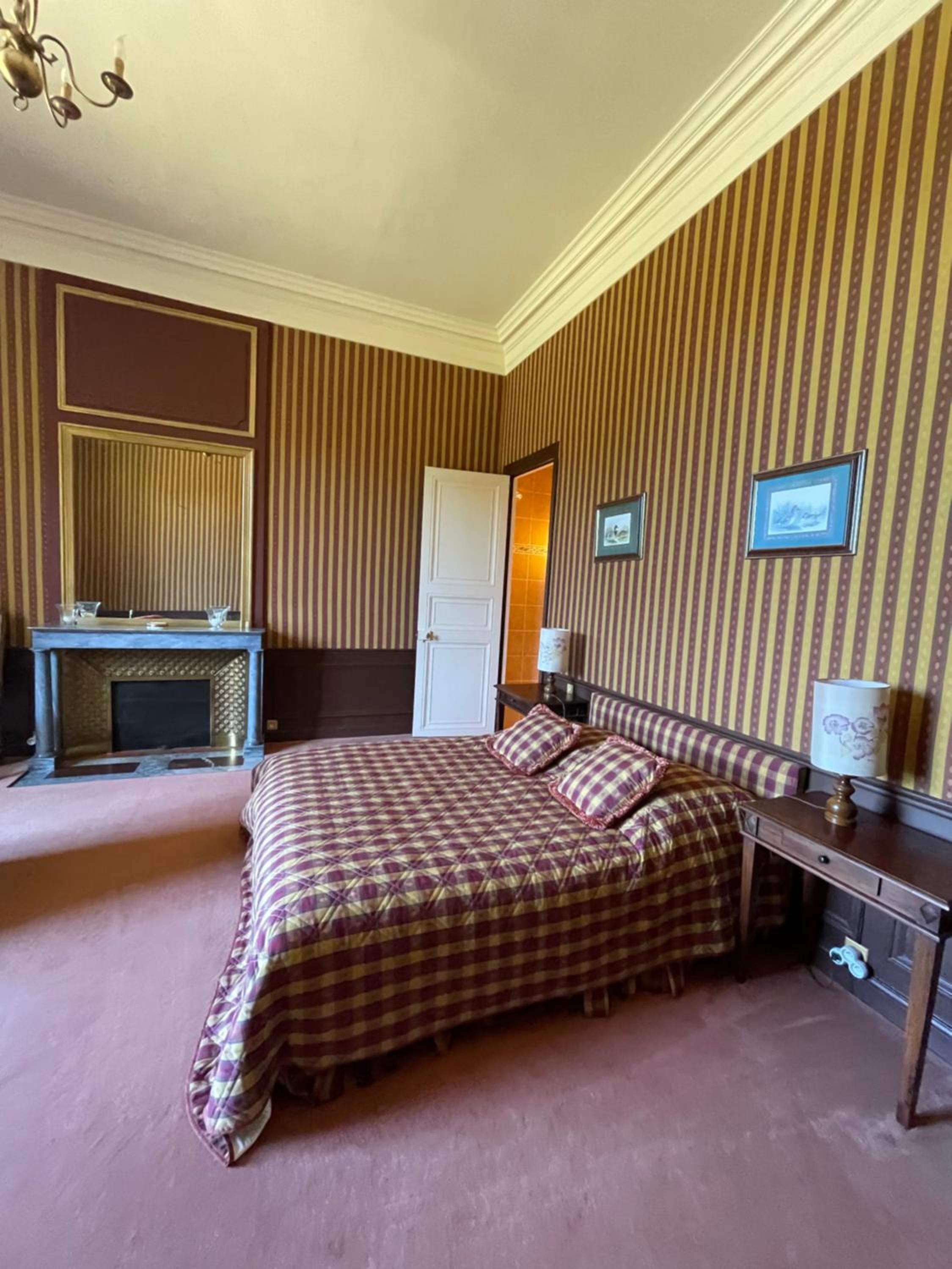 Double Room with Private Bathroom - Photo 3