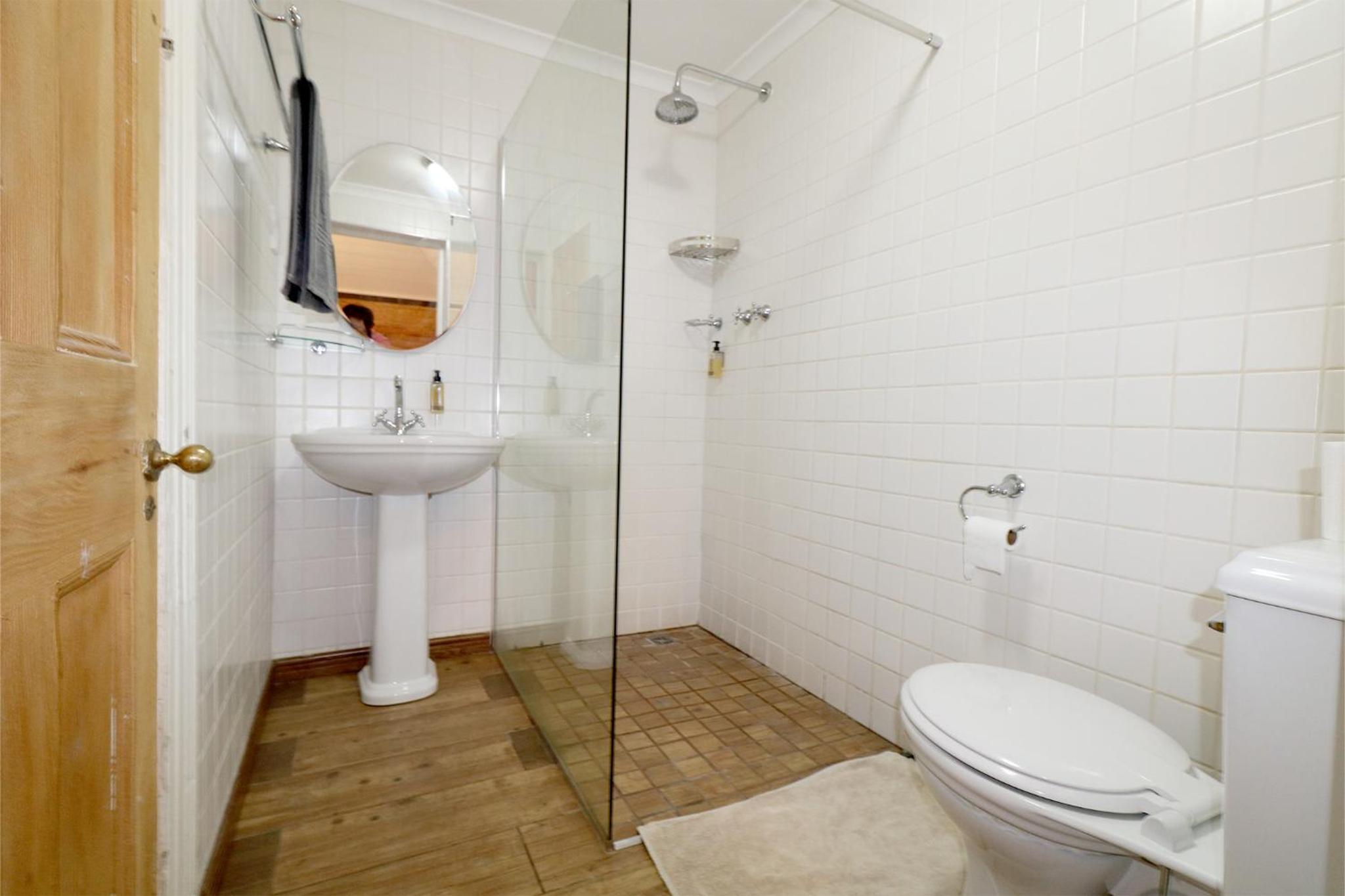 Deluxe Quadruple Room - Photo 6